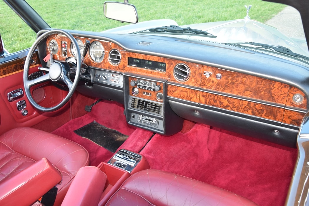 ROLLS-ROYCE Corniche Cabriolet-image-13