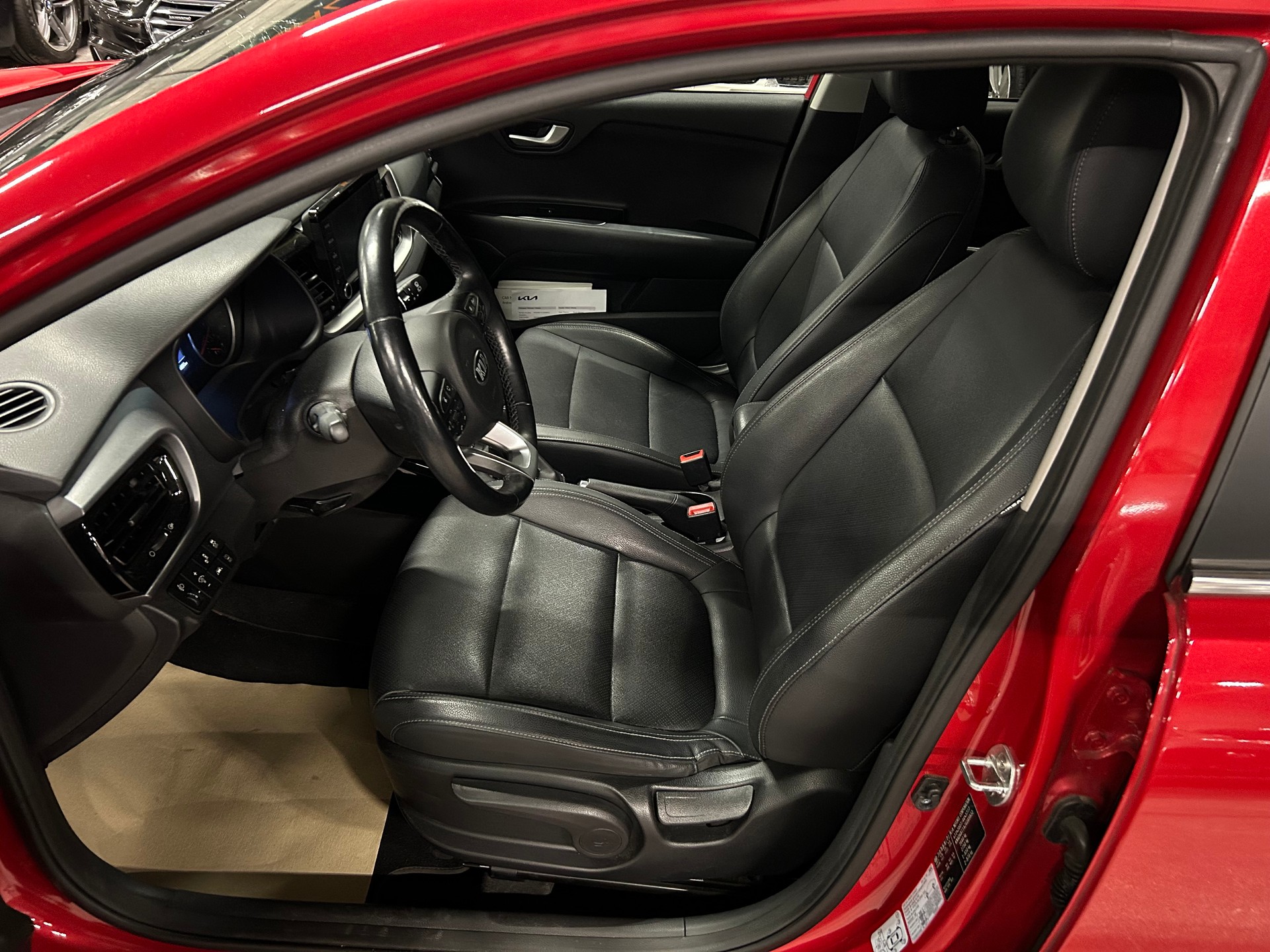 KIA Stonic 1.0 T-GDi-image-10