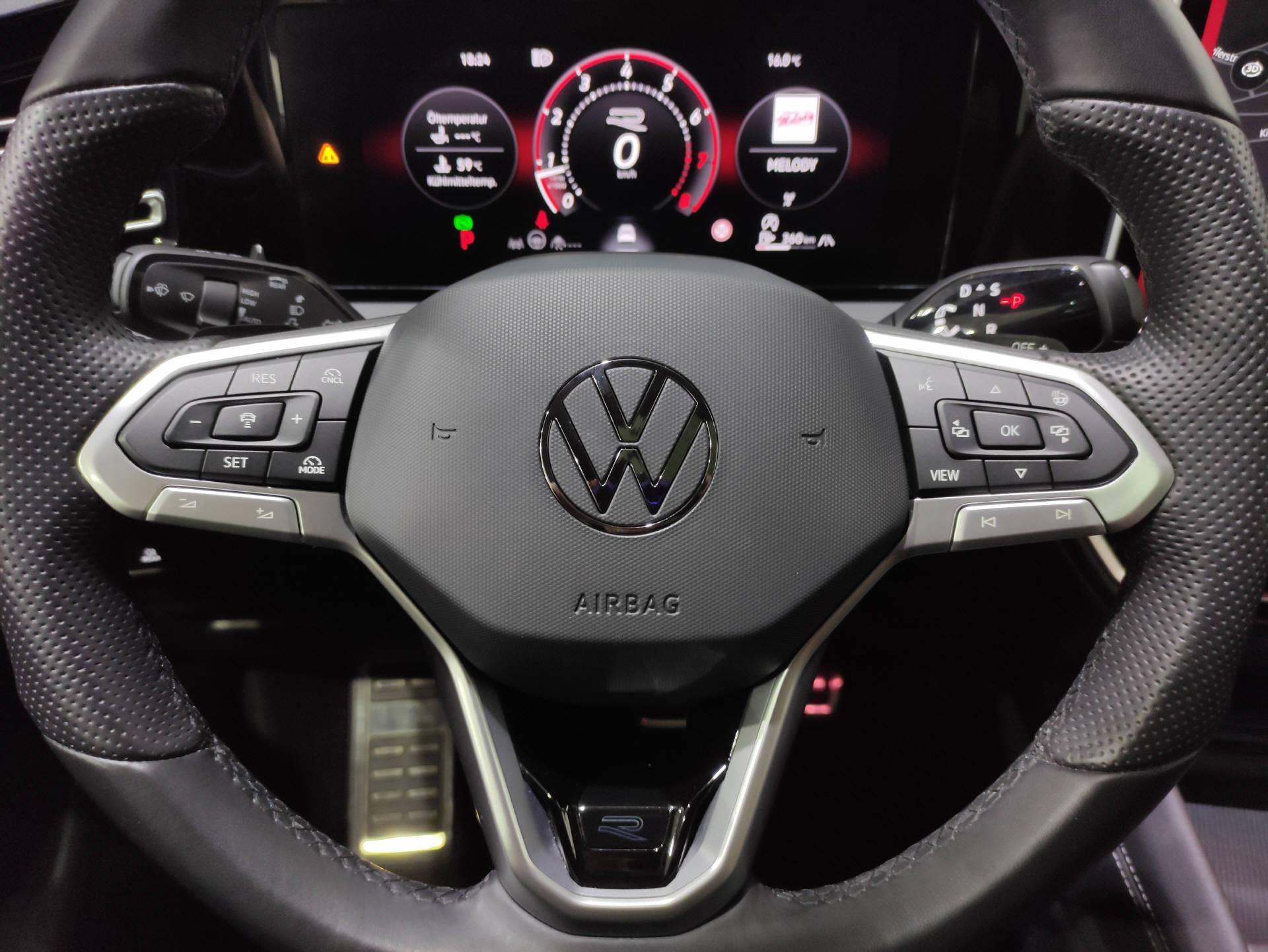 VW Tiguan 2.0 TSI R-Line Black-Style DSG 4motion-image-5
