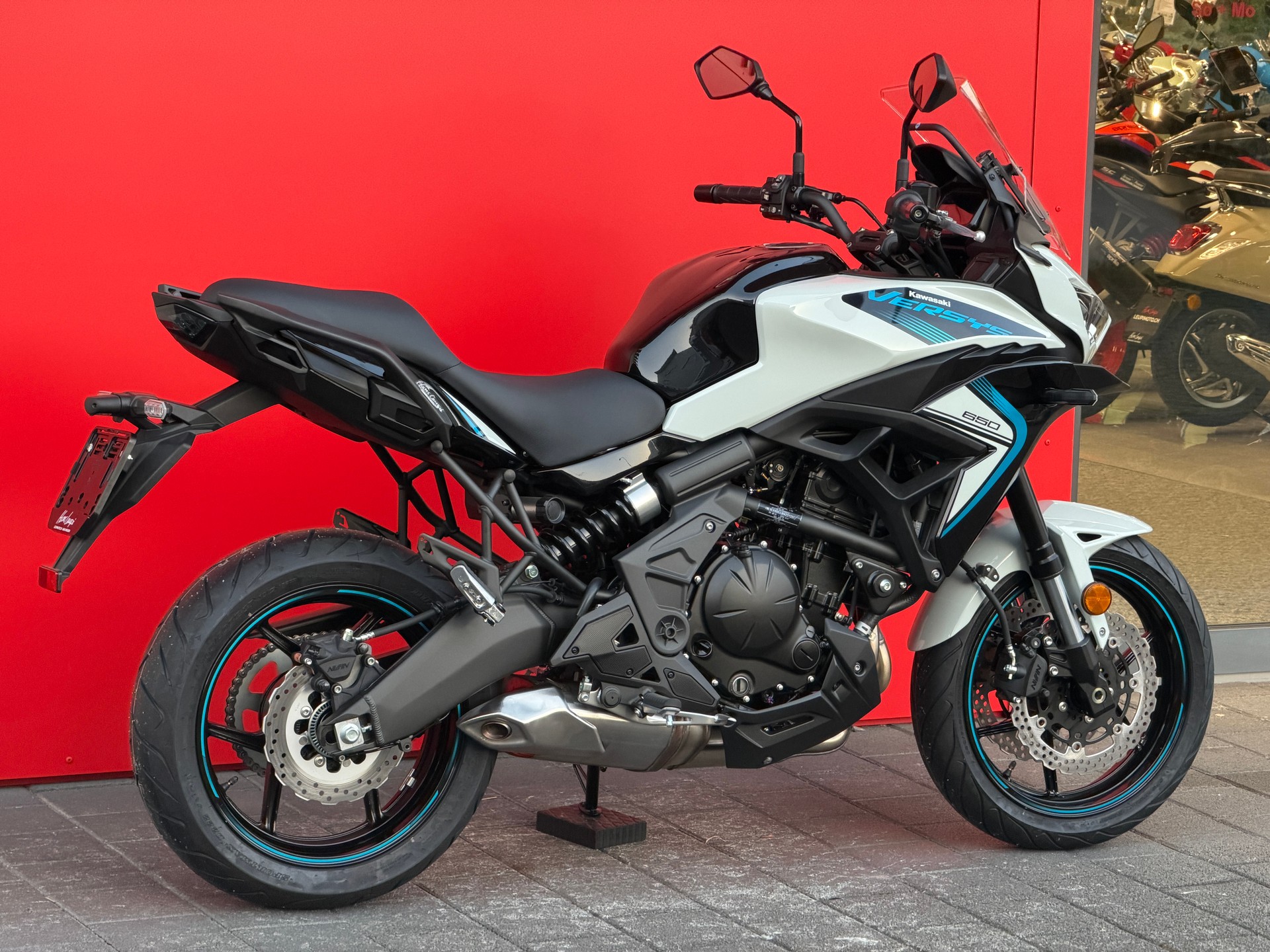 KAWASAKI Versys 650-image-5