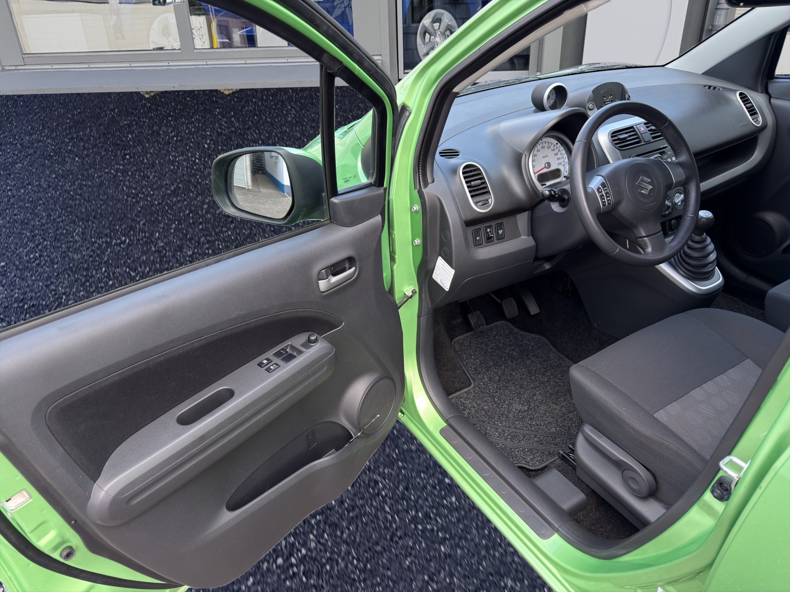 SUZUKI Splash 1.2i 16V GL Top-image-8