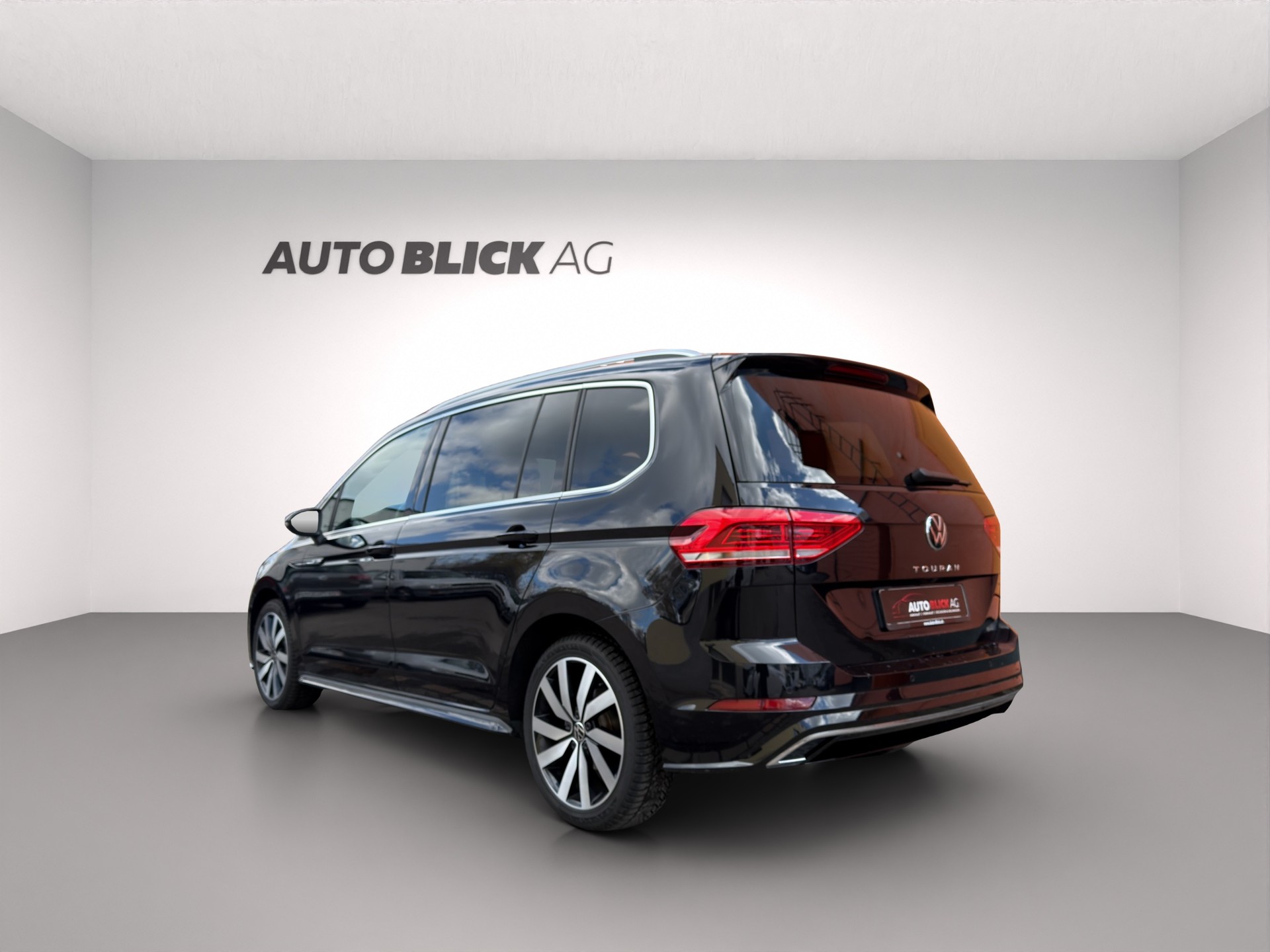 VW Touran 1.5 TSI EVO Highline R-LINE DSG-image-6
