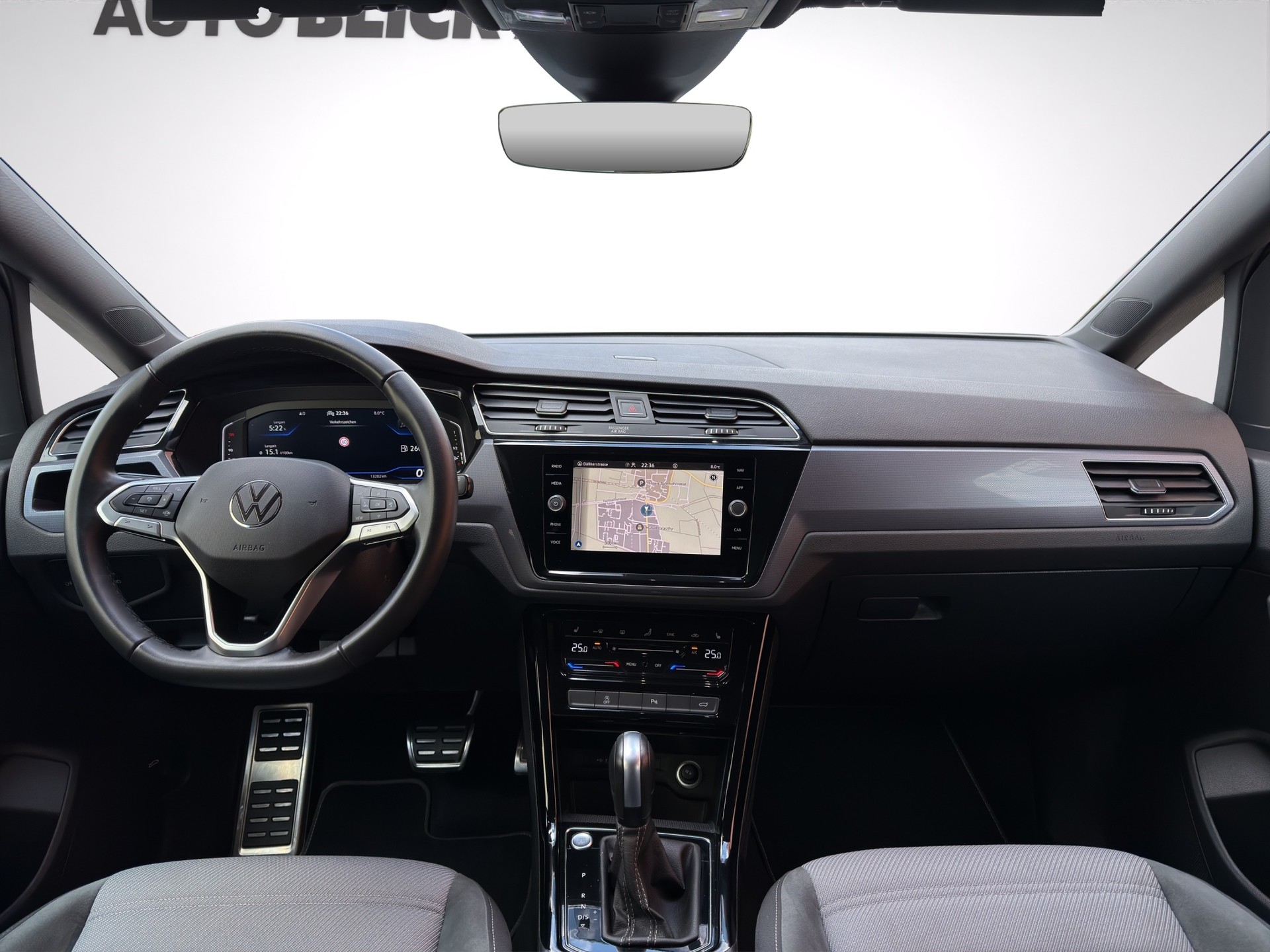 VW Touran 1.5 TSI EVO Highline R-LINE DSG-image-11