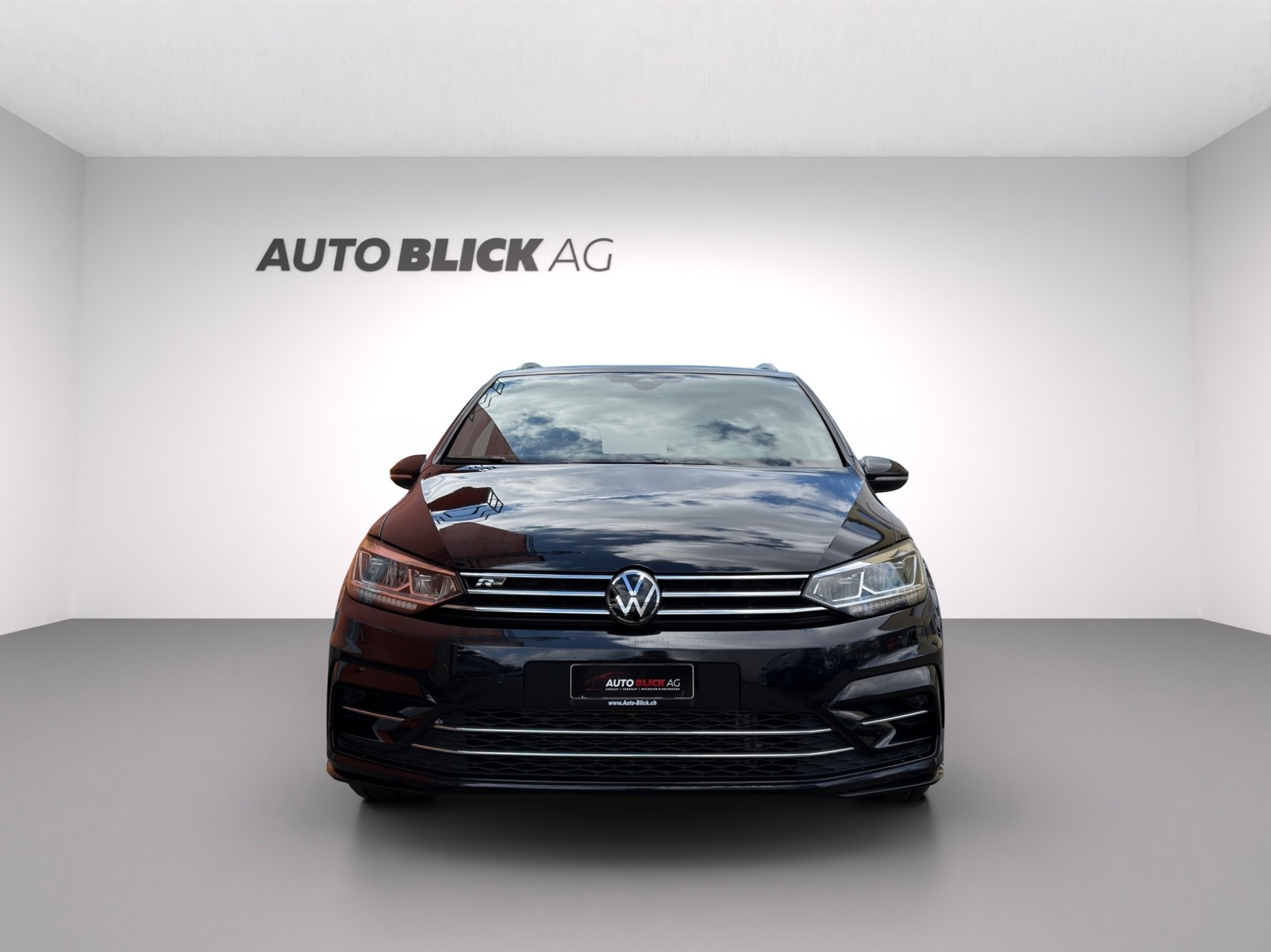 VW Touran 1.5 TSI EVO Highline R-LINE DSG-showroom-element-2