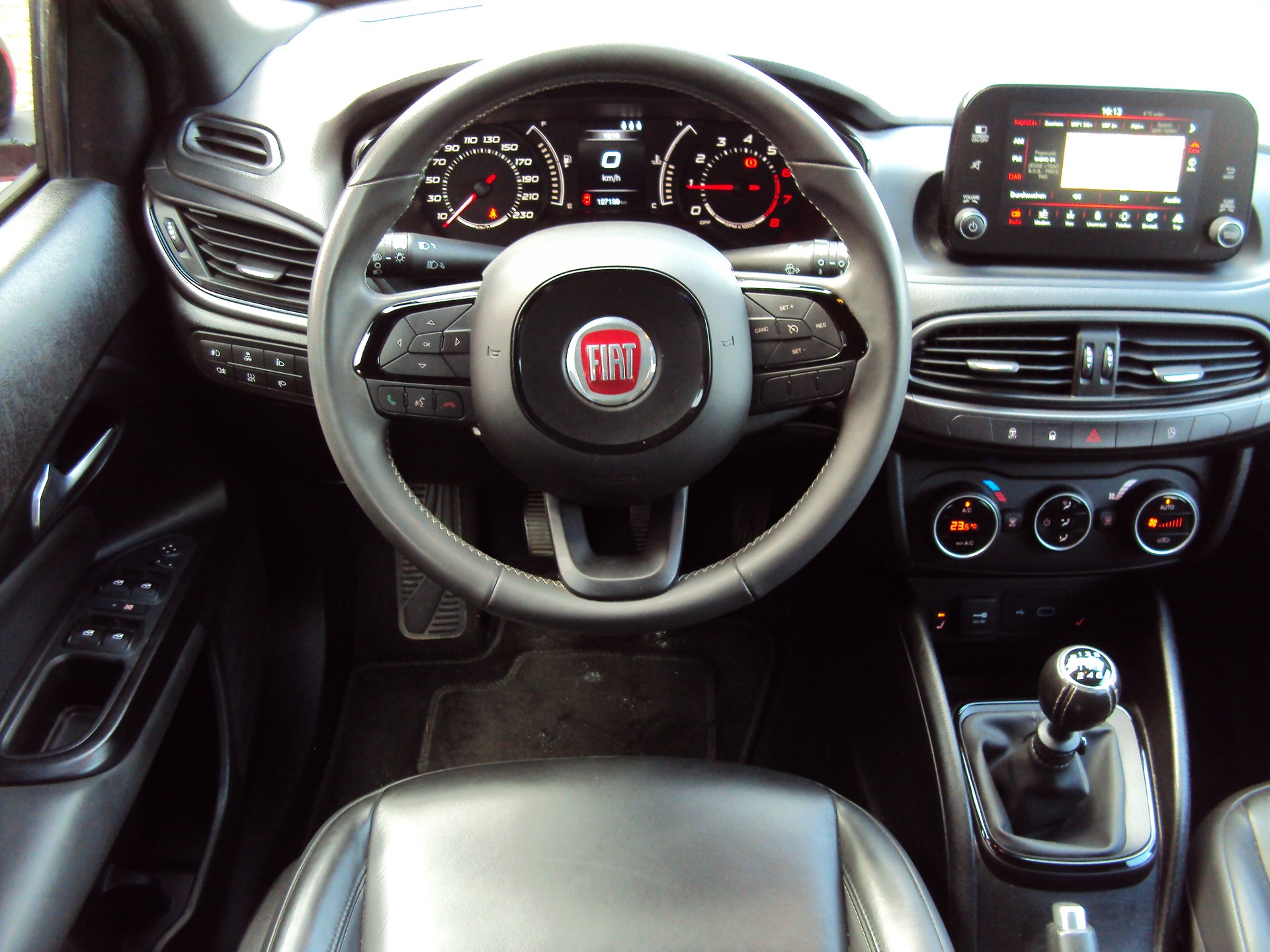 FIAT Tipo 1.4TJet Station Wagon Lounge-image-8