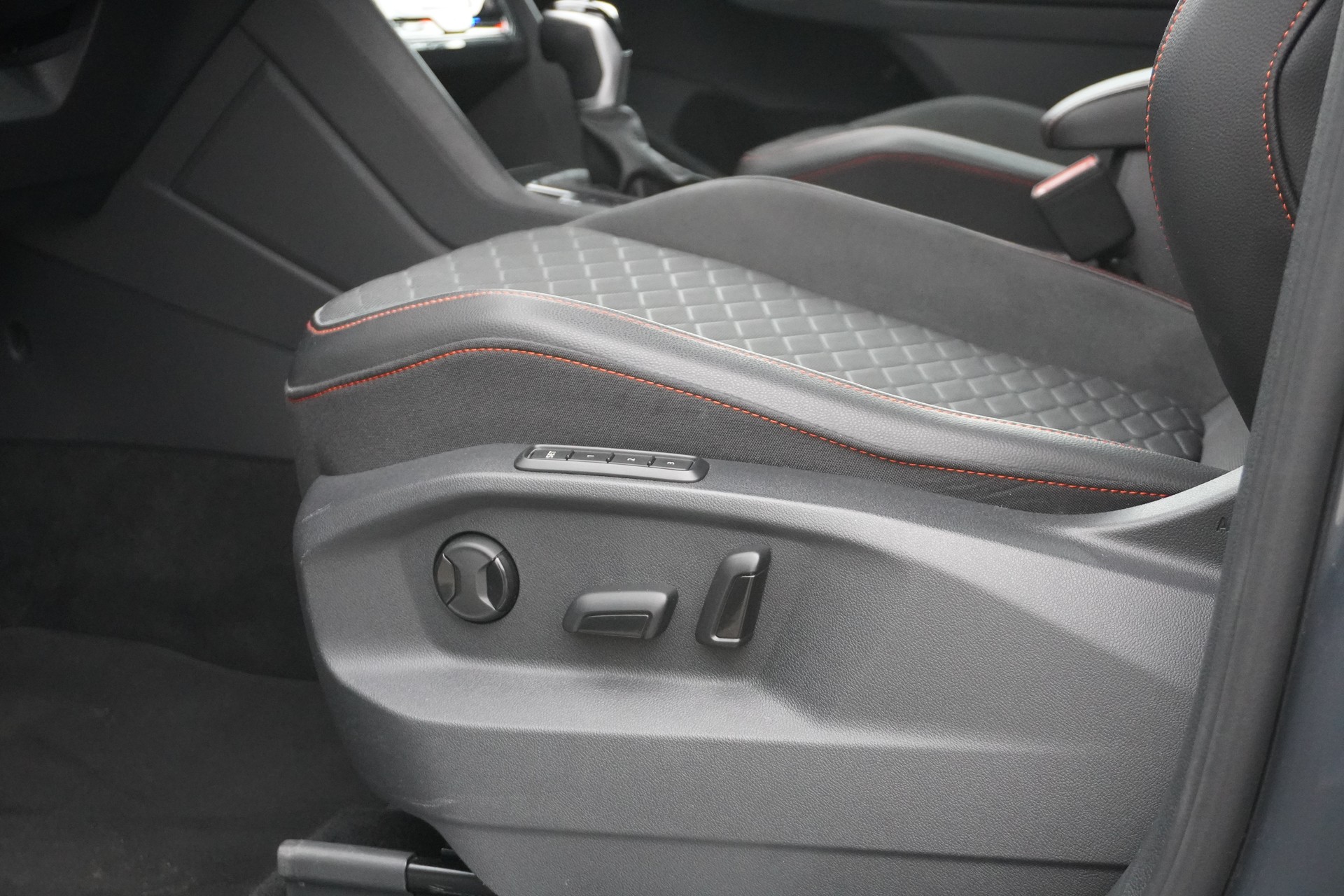 SEAT Tarraco 2.0TSI 4Drive DSG FR-image-35