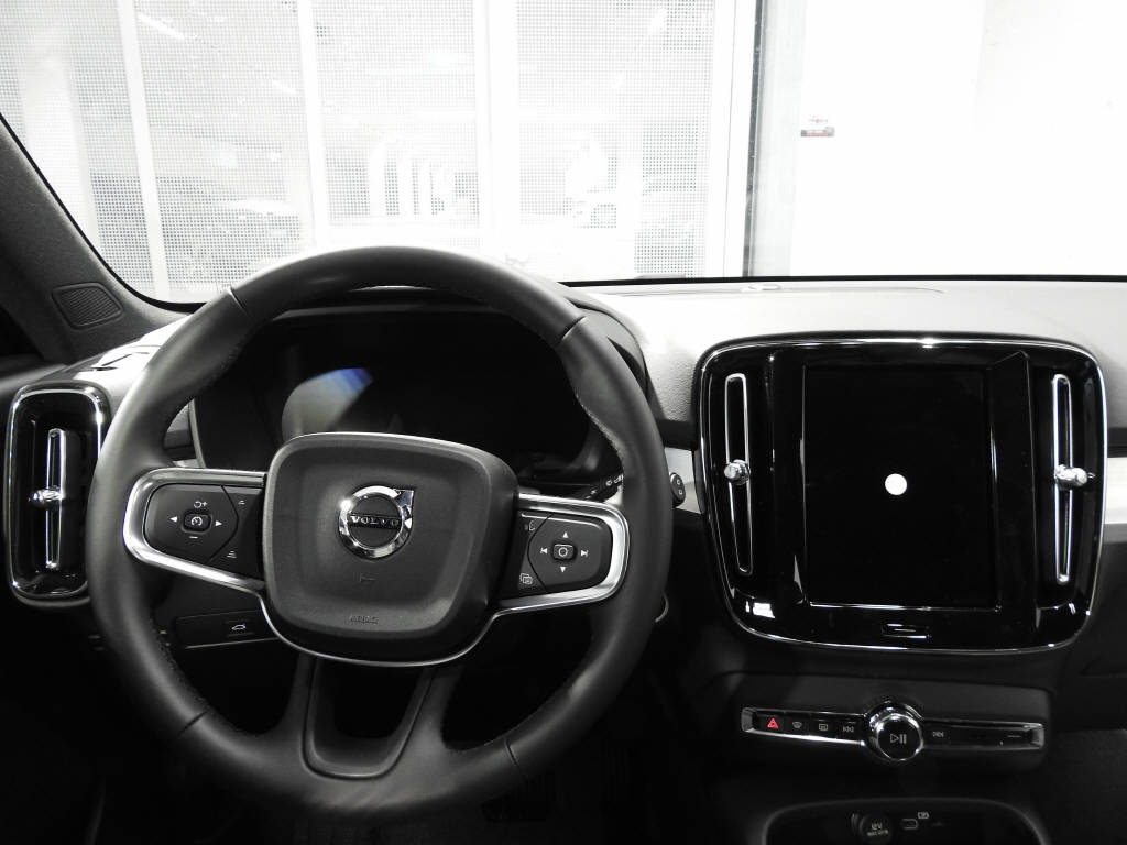 VOLVO XC40 2.0 B3 MH Core-image-7