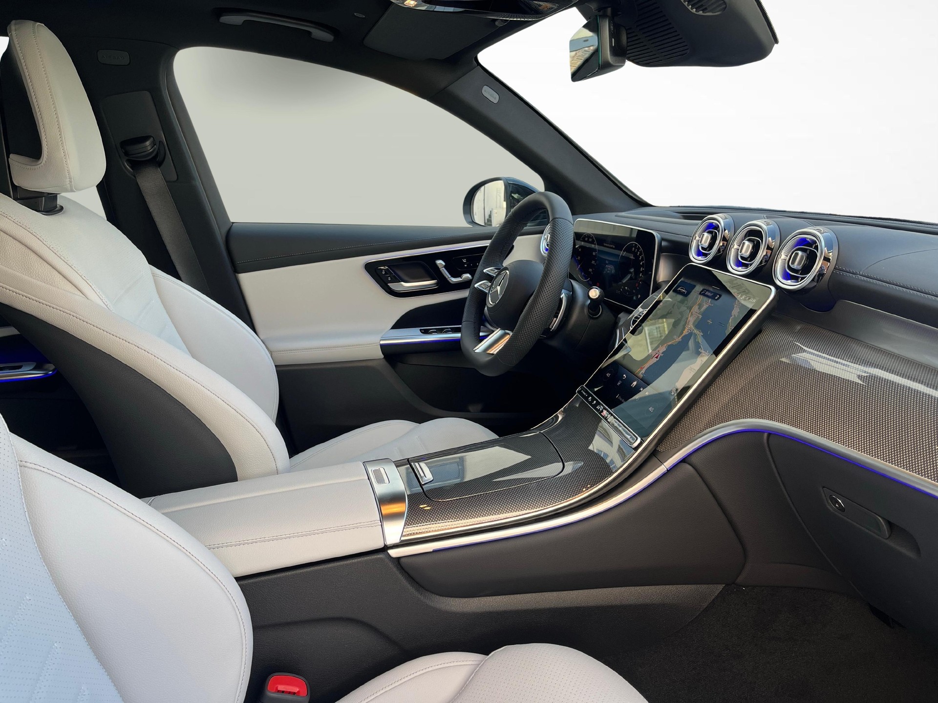 MERCEDES-BENZ GLC 300 e 4MATIC EQ Star AMG Line-image-9
