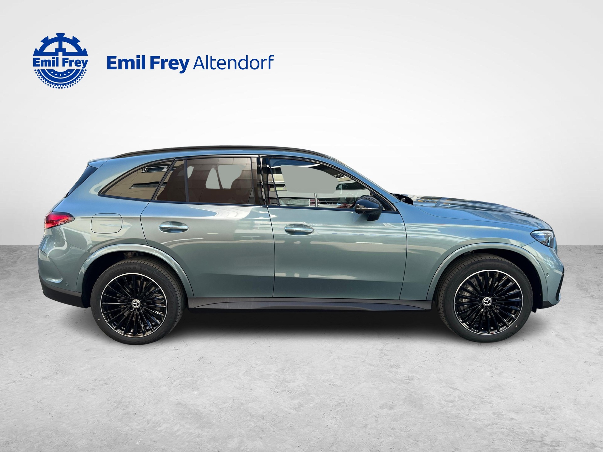 MERCEDES-BENZ GLC 300 e 4MATIC EQ Star AMG Line-image-5