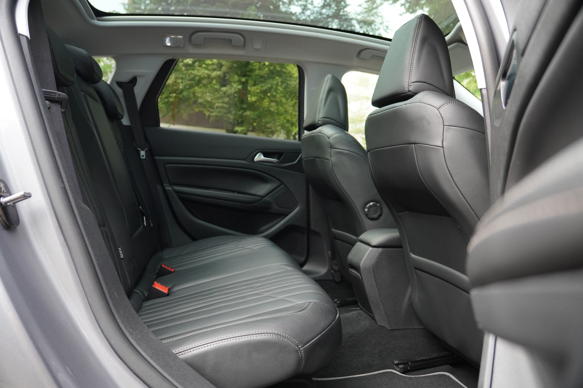 PEUGEOT 308 SW 2.0 BlueHDI Automatic-image-19