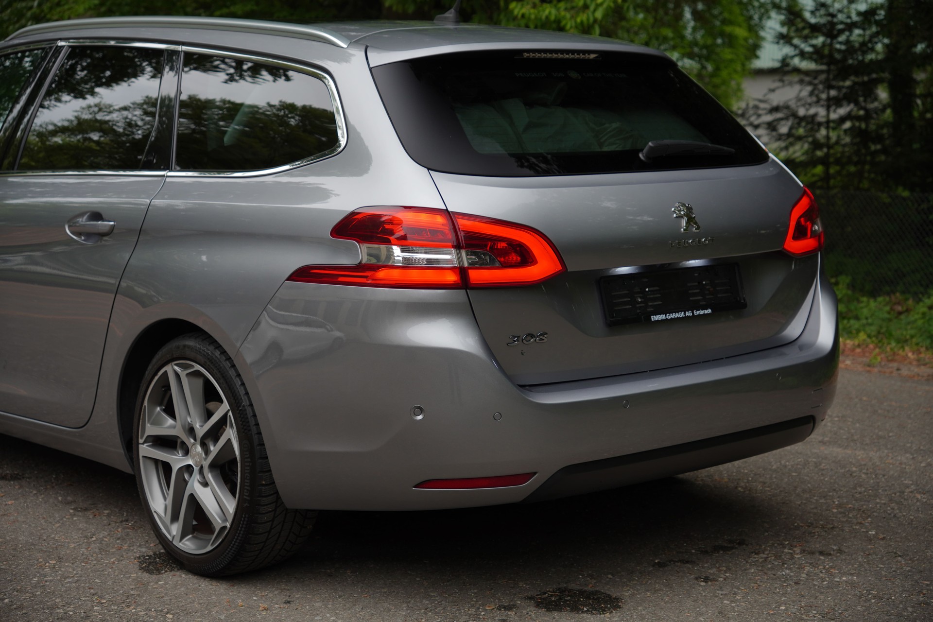 PEUGEOT 308 SW 2.0 BlueHDI Automatic-image-11