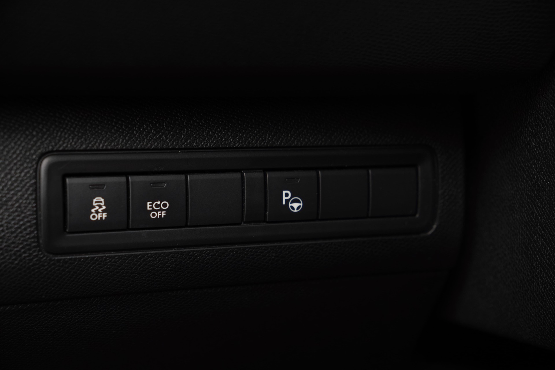 PEUGEOT 308 SW 2.0 BlueHDI Automatic-image-29
