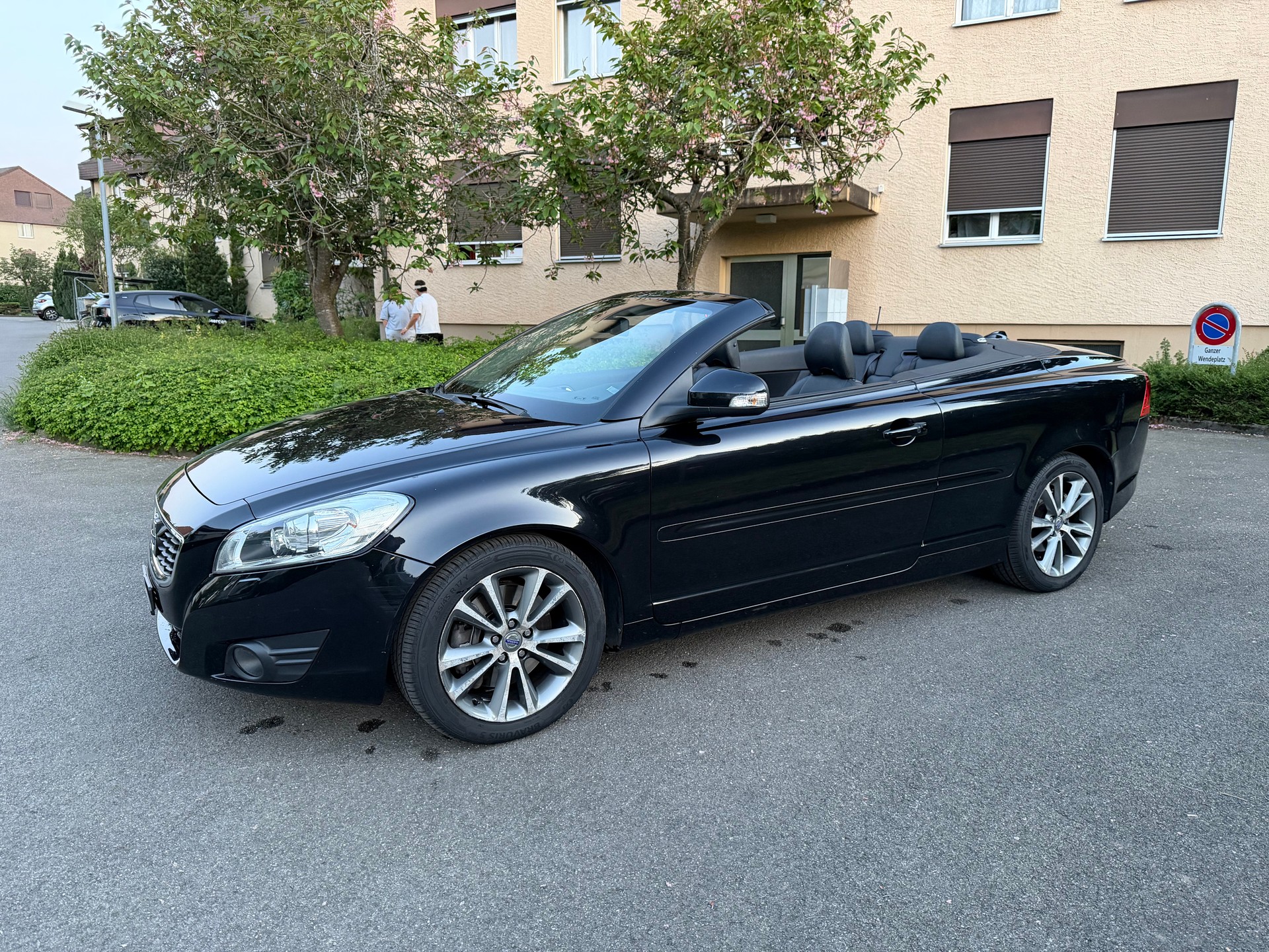 VOLVO C70 D3 Summum-image-1