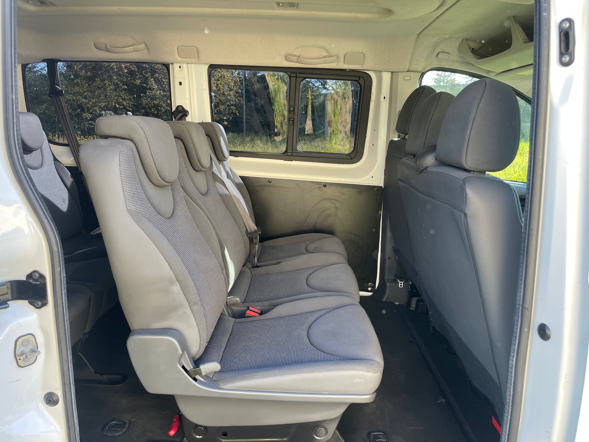 PEUGEOT Expert Tepee 2.0 HDi Confort L2-image-8