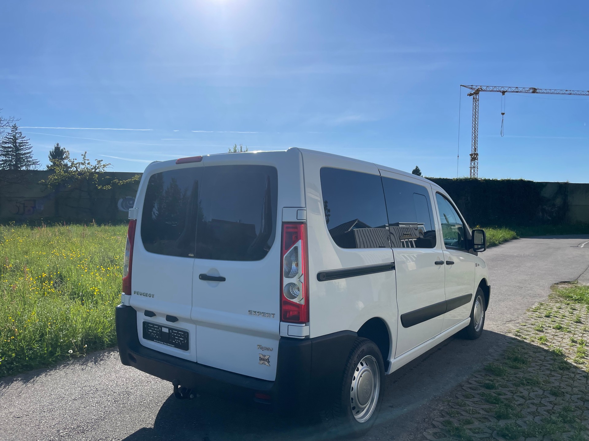 PEUGEOT Expert Tepee 2.0 HDi Confort L2-image-4