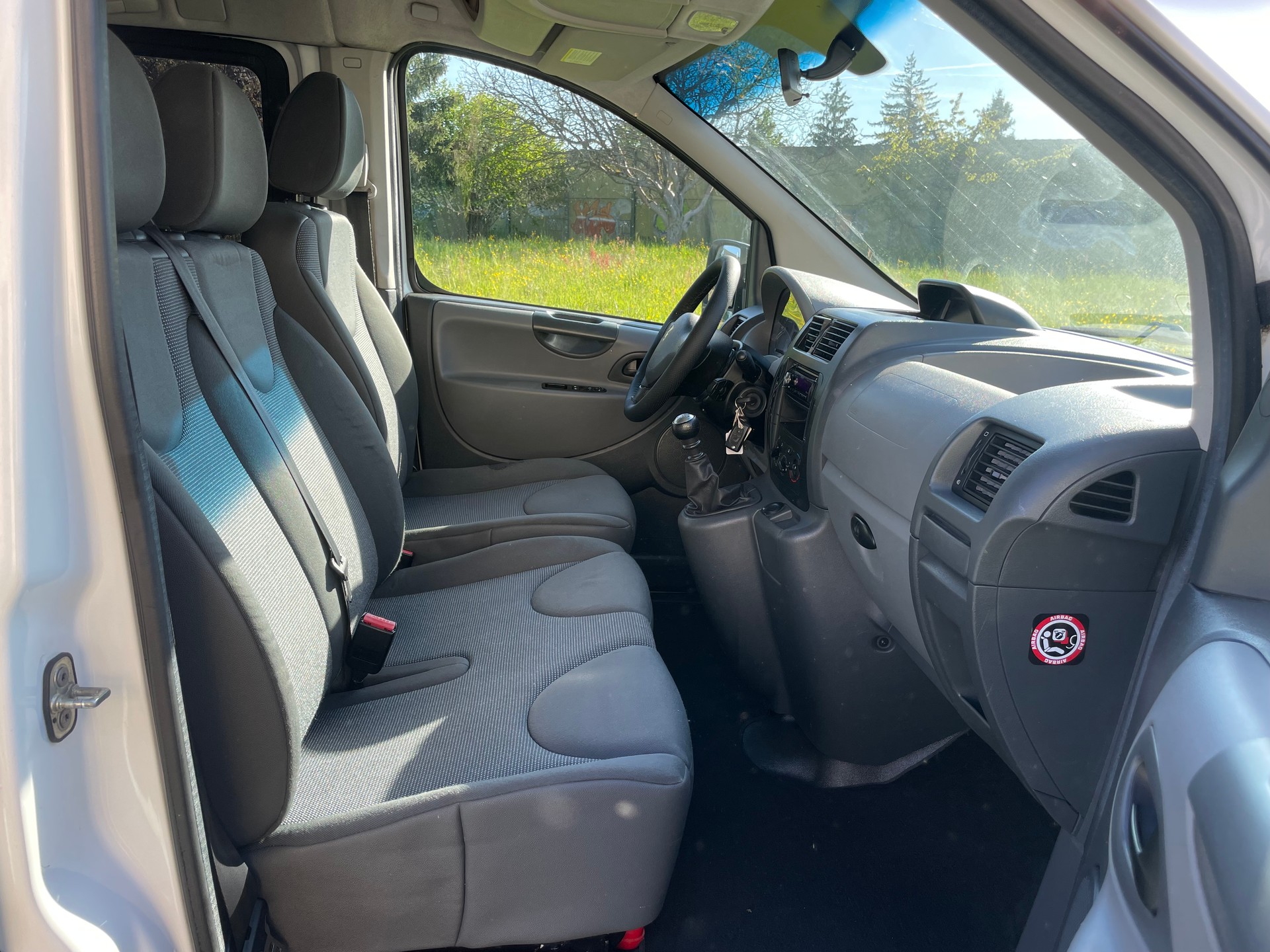 PEUGEOT Expert Tepee 2.0 HDi Confort L2-image-7