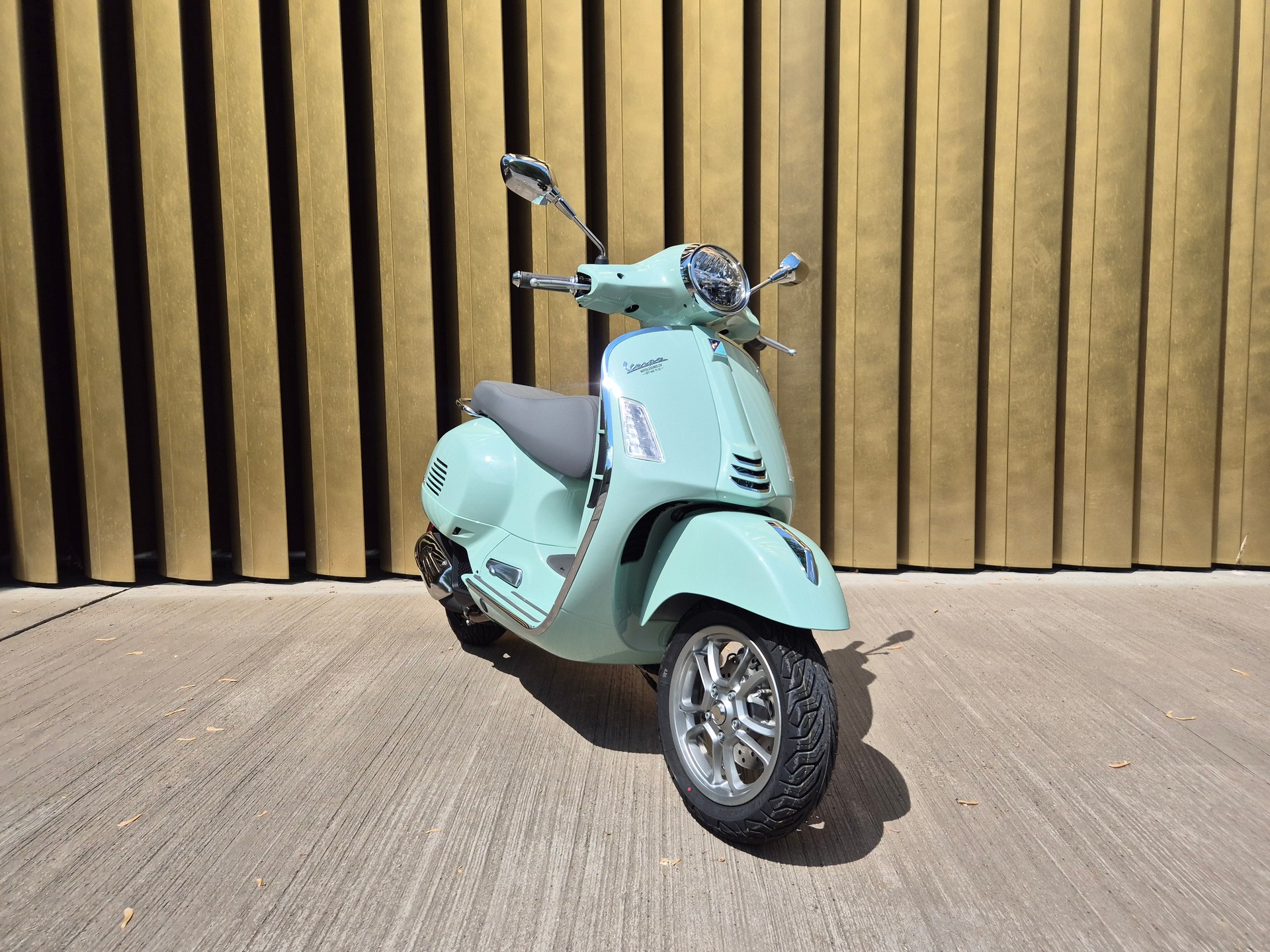 PIAGGIO Vespa GTS 125-image-3