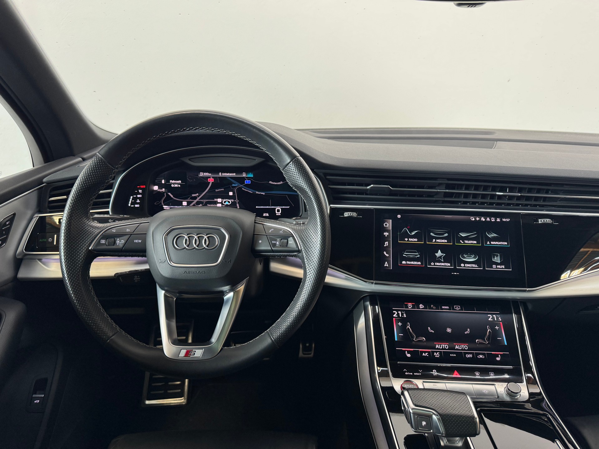 AUDI SQ7 TFSI quattro tiptronic-image-15