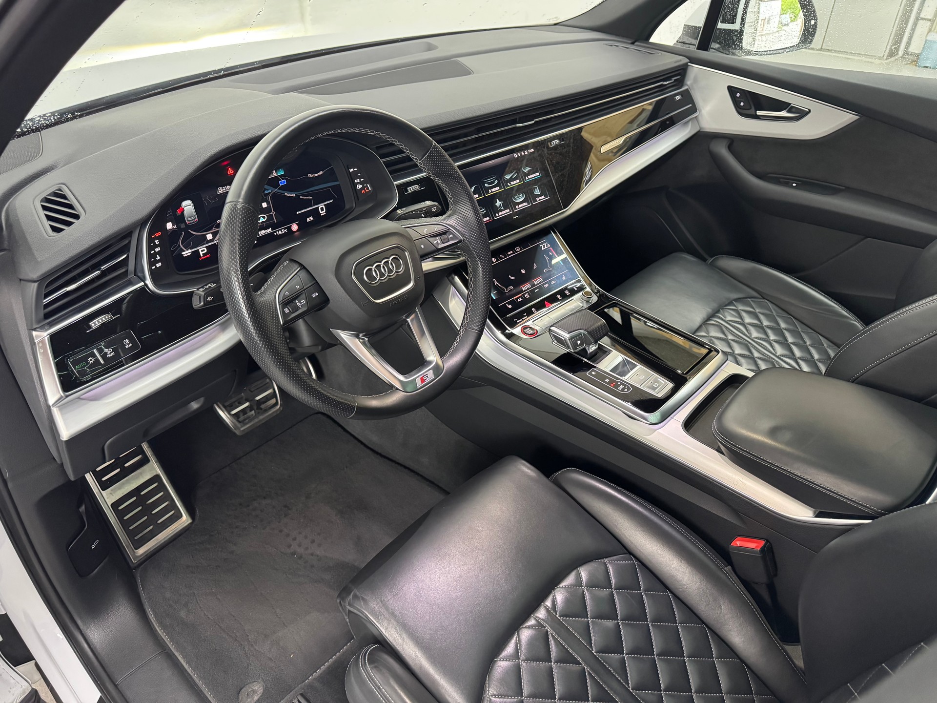 AUDI SQ7 TFSI quattro tiptronic-image-11
