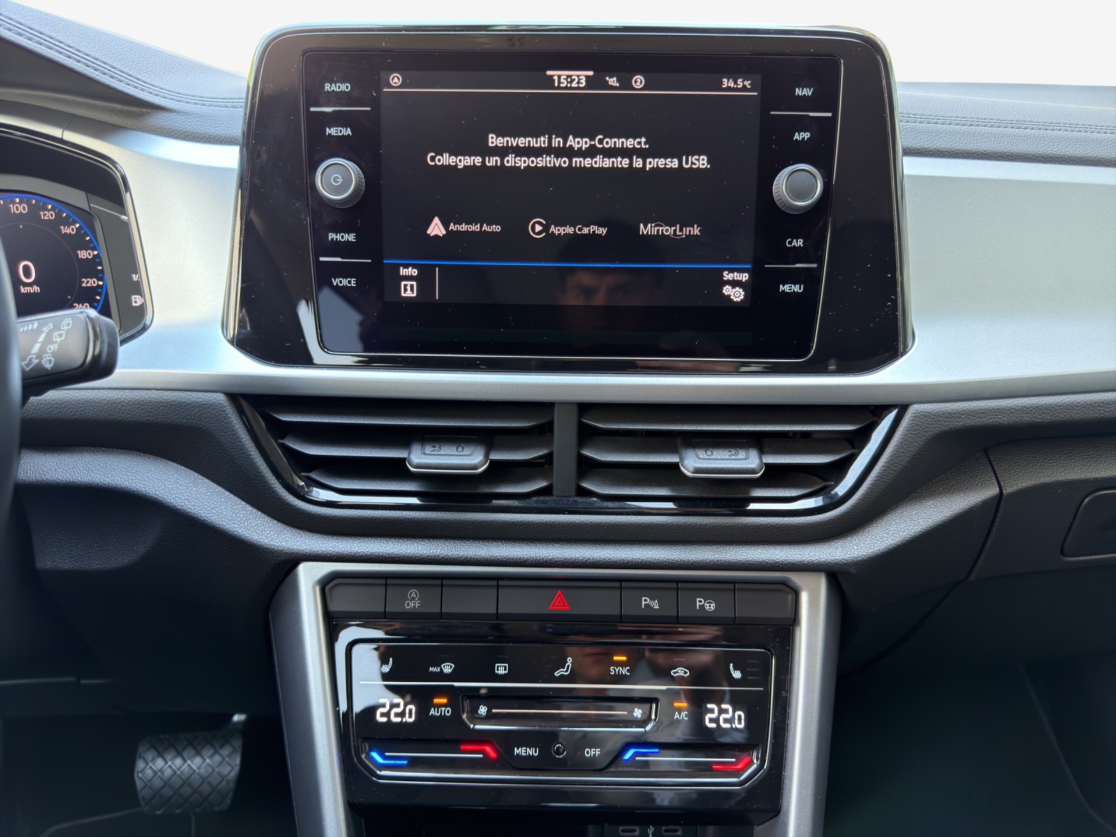 VW T-Roc 1.5 TSI EVO Life DSG-image-10