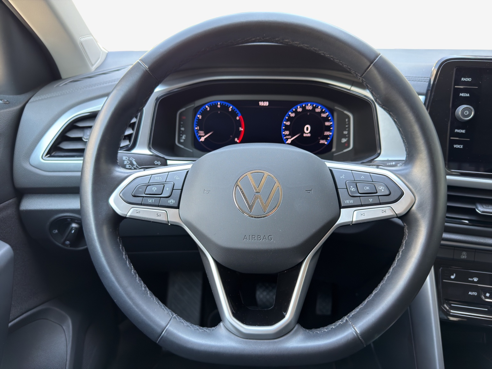 VW T-Roc 1.5 TSI EVO Life DSG-image-9