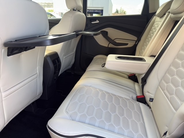 FORD Kuga 2.0 TDCi 180 Vignale FPS-image-12