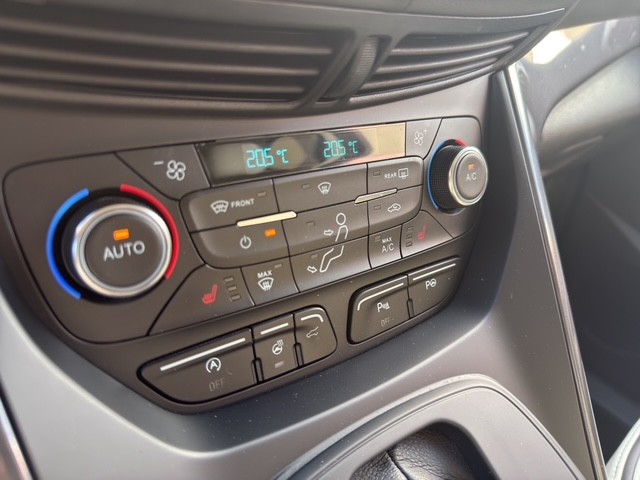 FORD Kuga 2.0 TDCi 180 Vignale FPS-image-14