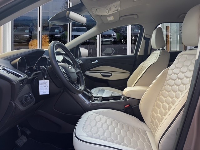 FORD Kuga 2.0 TDCi 180 Vignale FPS-image-9