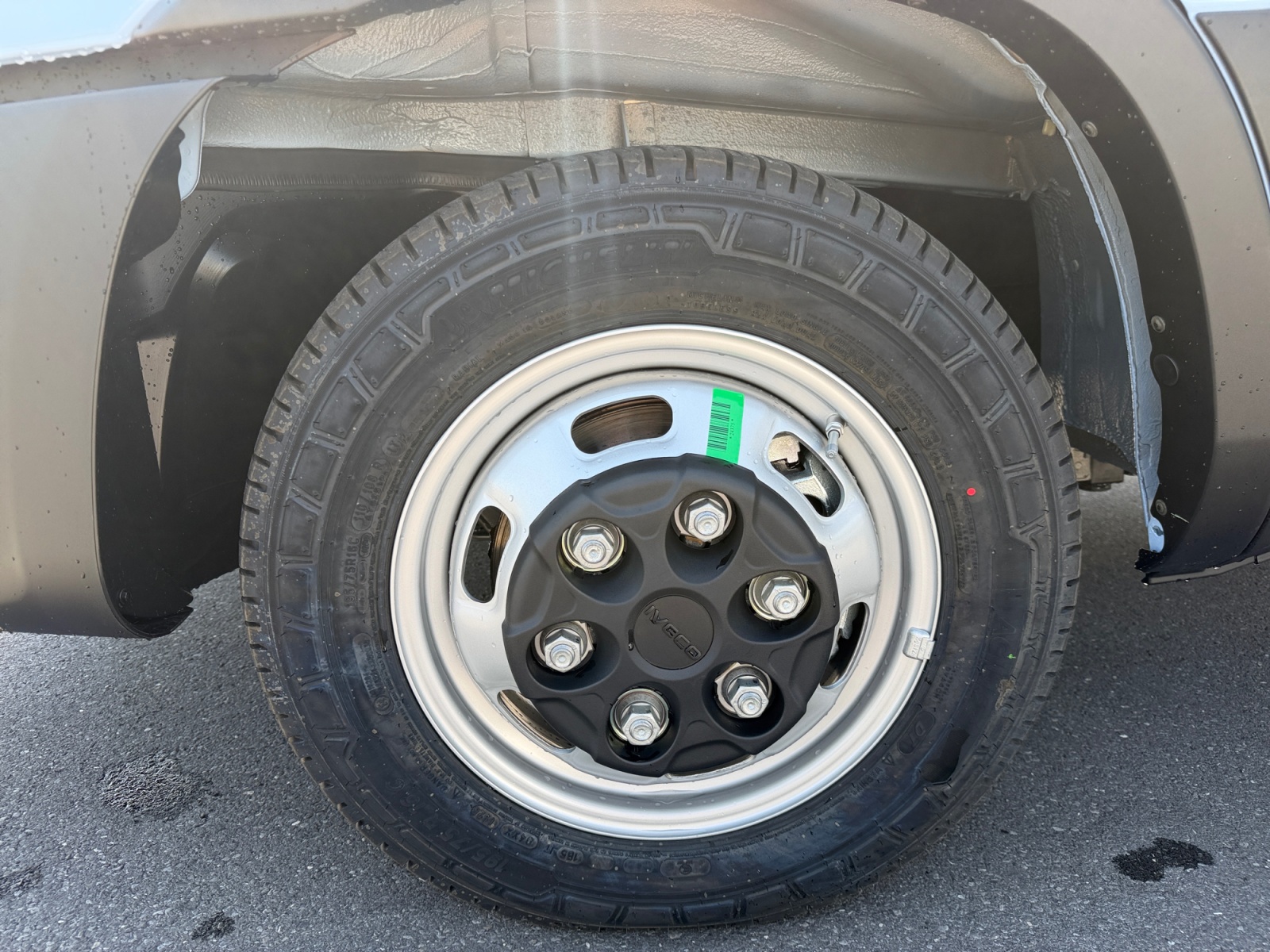 IVECO Daily 35C18H-image-7