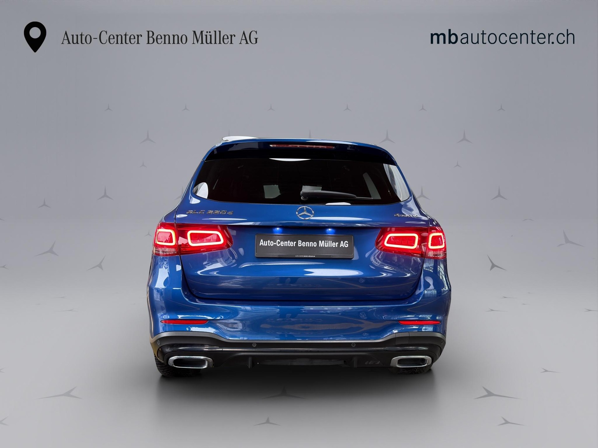MERCEDES-BENZ GLC 220 d AMG Line 4m-image-3