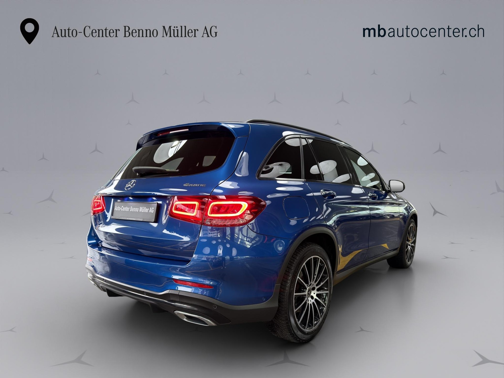 MERCEDES-BENZ GLC 220 d AMG Line 4m-image-4