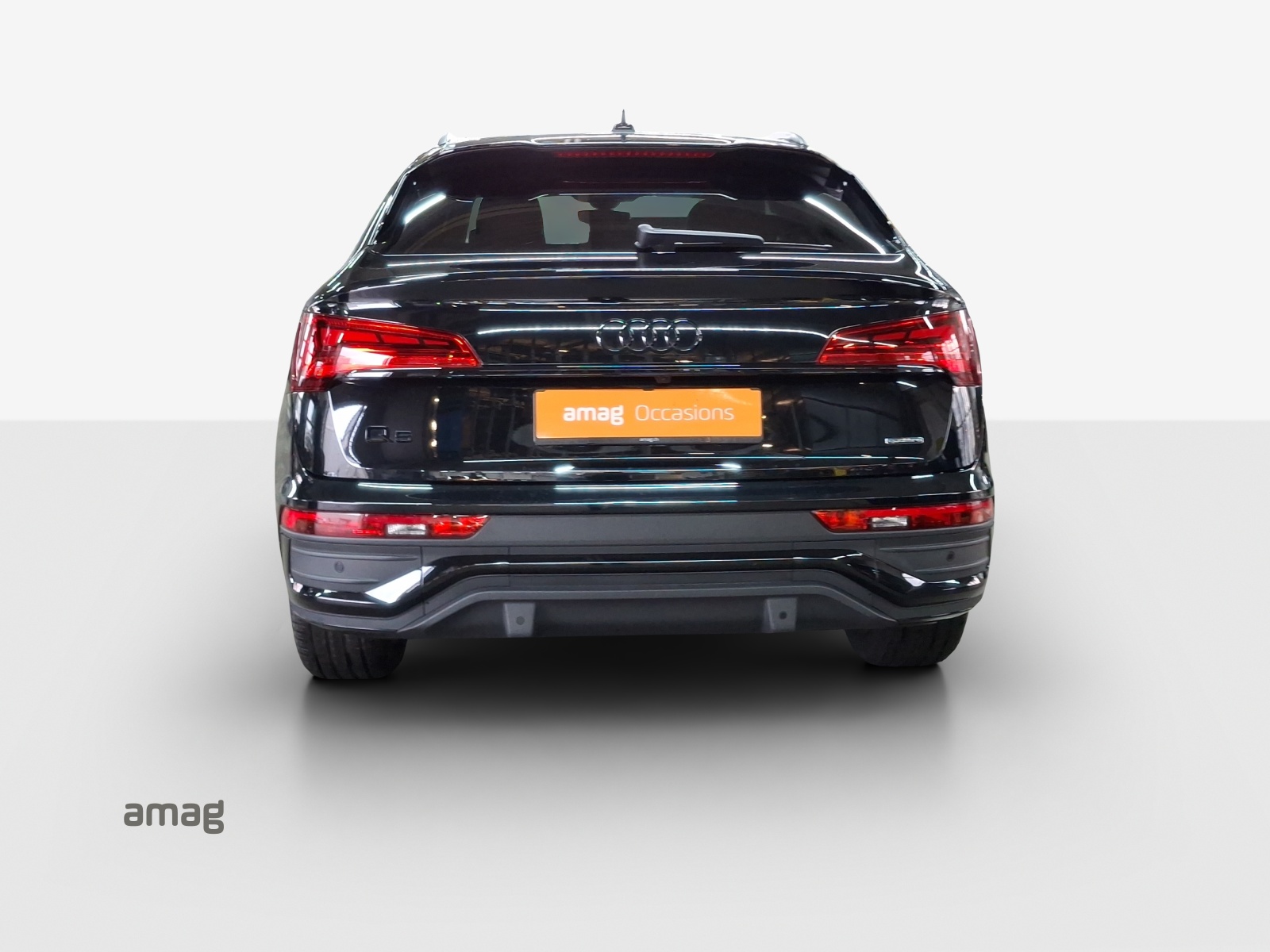 AUDI Q5 Sportback 40 TFSI S line quattro S-tronic-showroom-element-3
