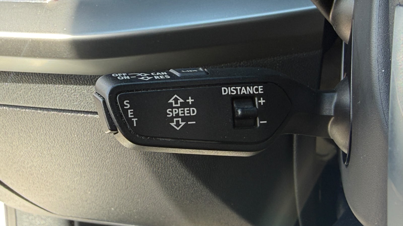 AUDI A3 Sportback 35 TFSI Attraction S-tronic S-LINE!!!-image-33