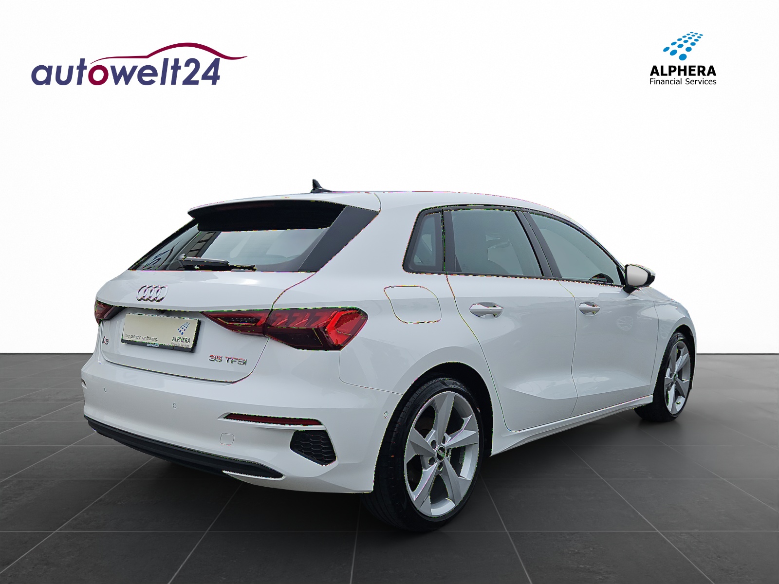 AUDI A3 Sportback 35 TFSI Attraction S-tronic S-LINE!!!-image-4