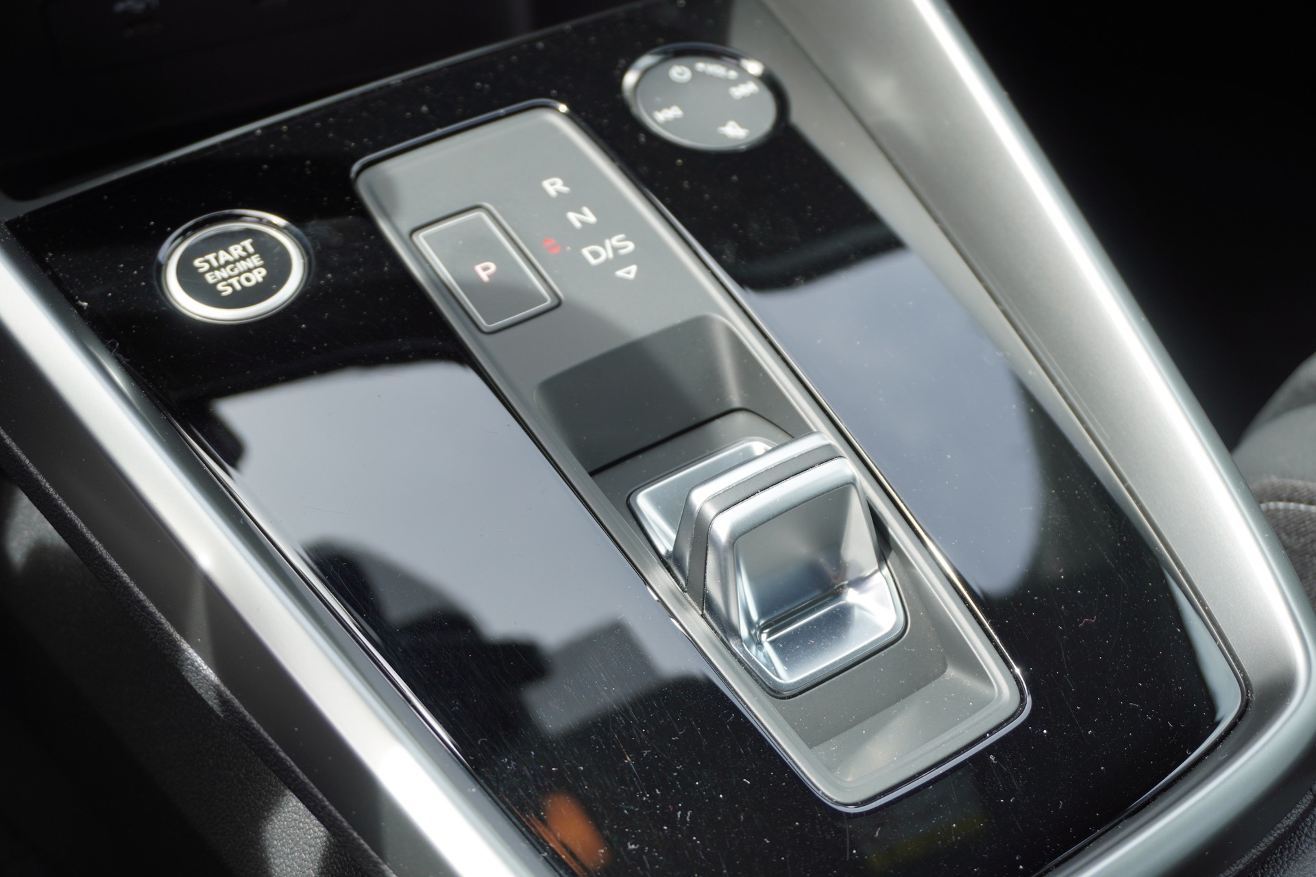 AUDI A3 Sportback 35 TFSI Attraction S-tronic S-LINE!!!-image-13