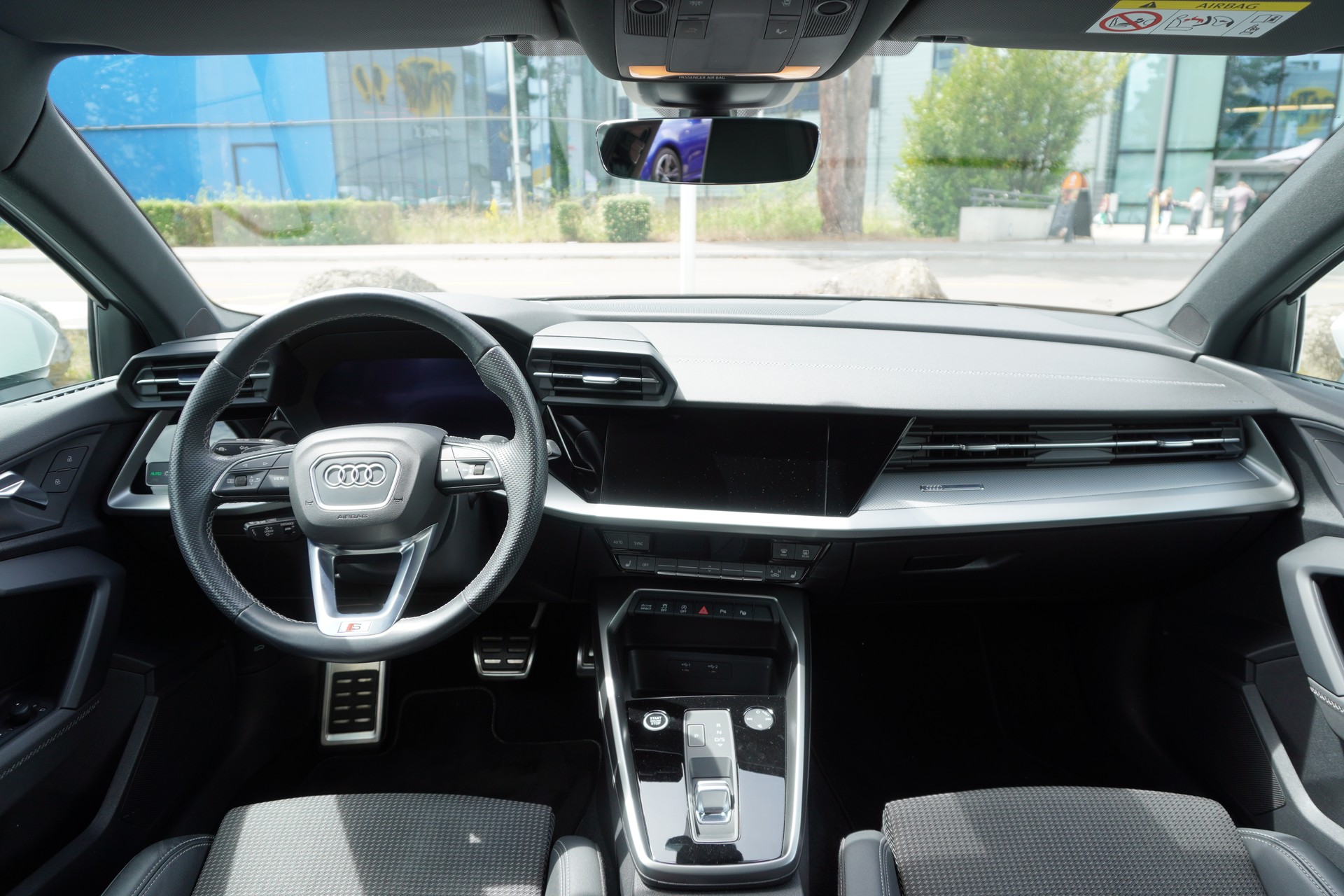 AUDI A3 Sportback 35 TFSI Attraction S-tronic S-LINE!!!-image-12