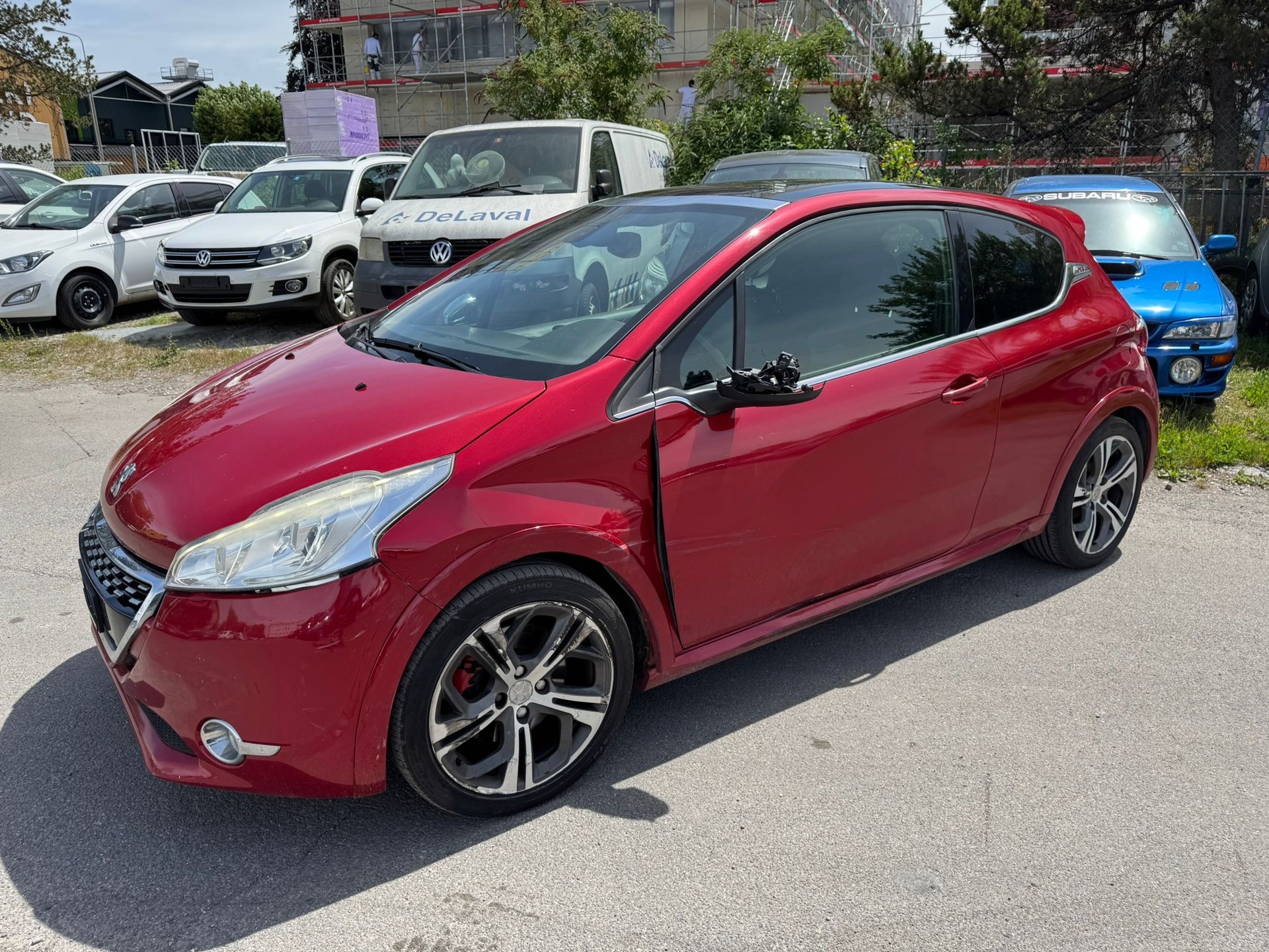PEUGEOT 208 1.6 Turbo GTi-image-2
