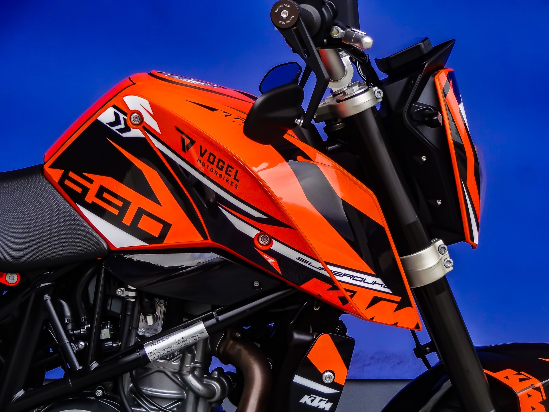 KTM 690 Duke ABS-image-6