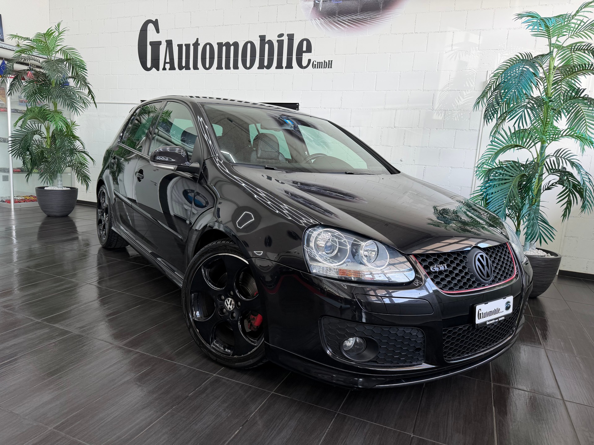 VW Golf 2.0 TFSI GTI Edition 30 ⭐️-showroom-element-1