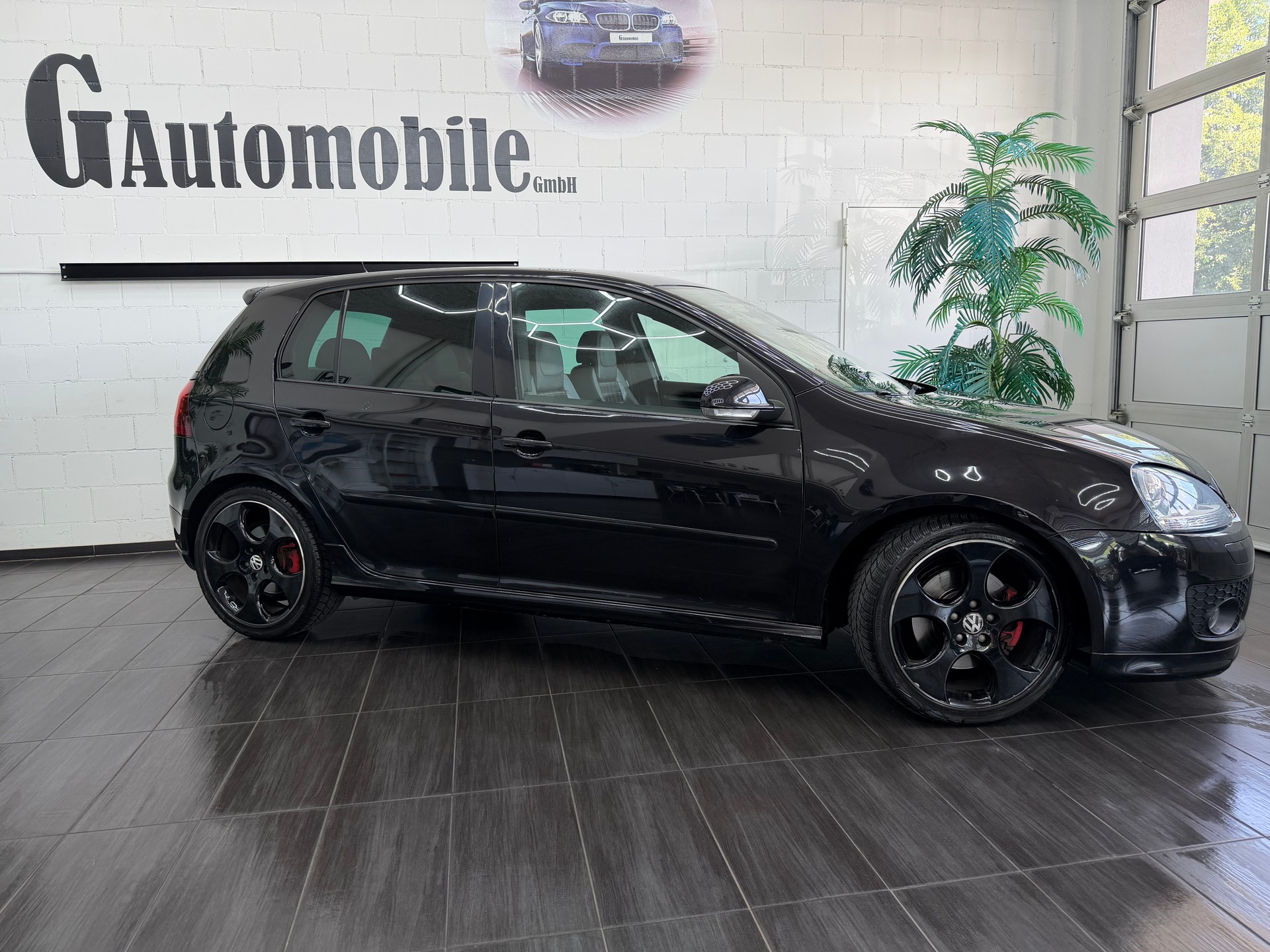 VW Golf 2.0 TFSI GTI Edition 30 ⭐️-showroom-element-3
