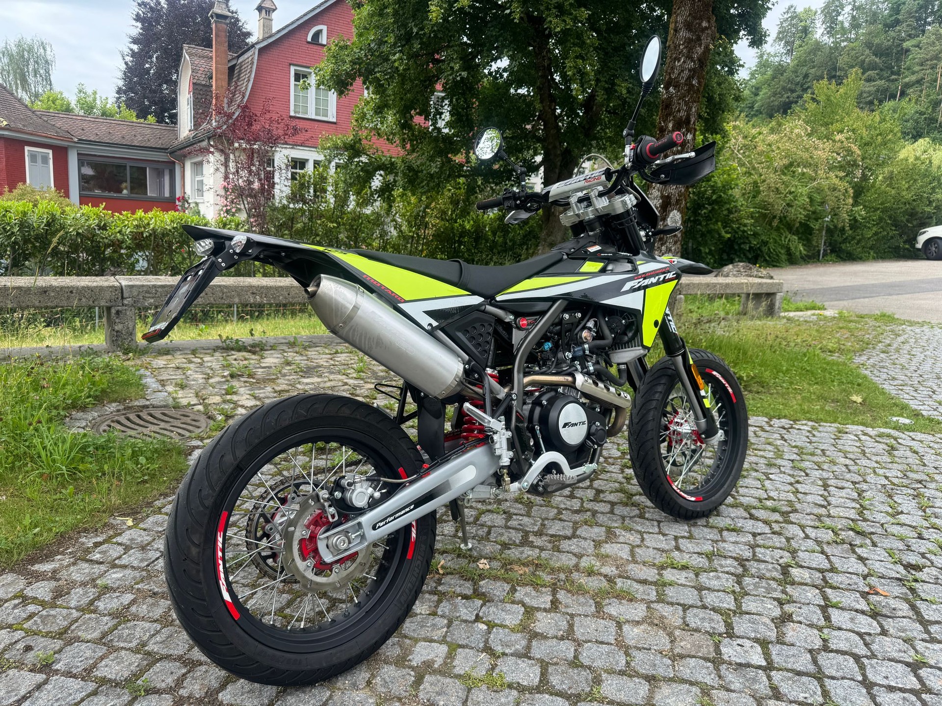 FANTIC XMF 125 Motard-image-6