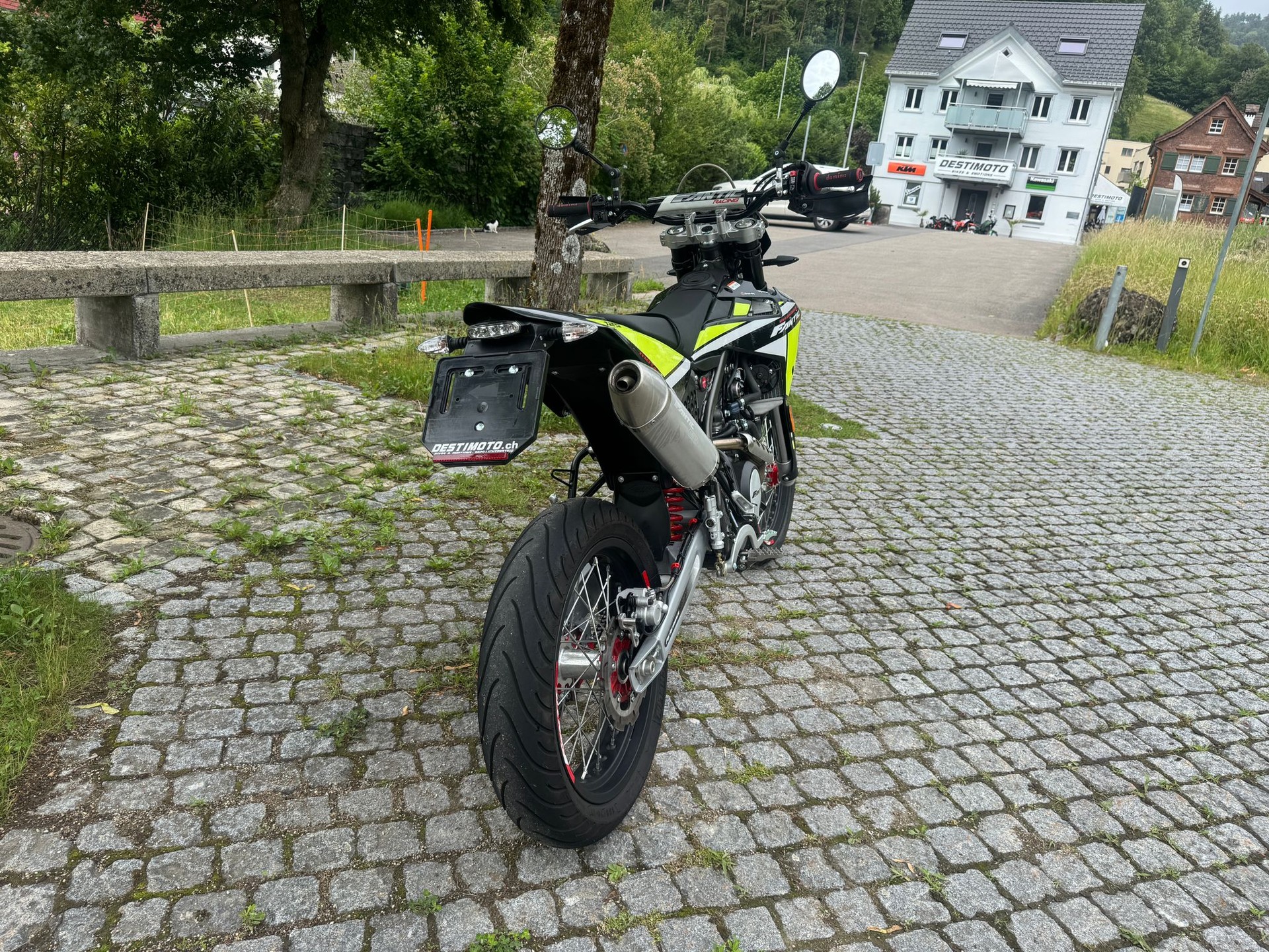 FANTIC XMF 125 Motard-image-5