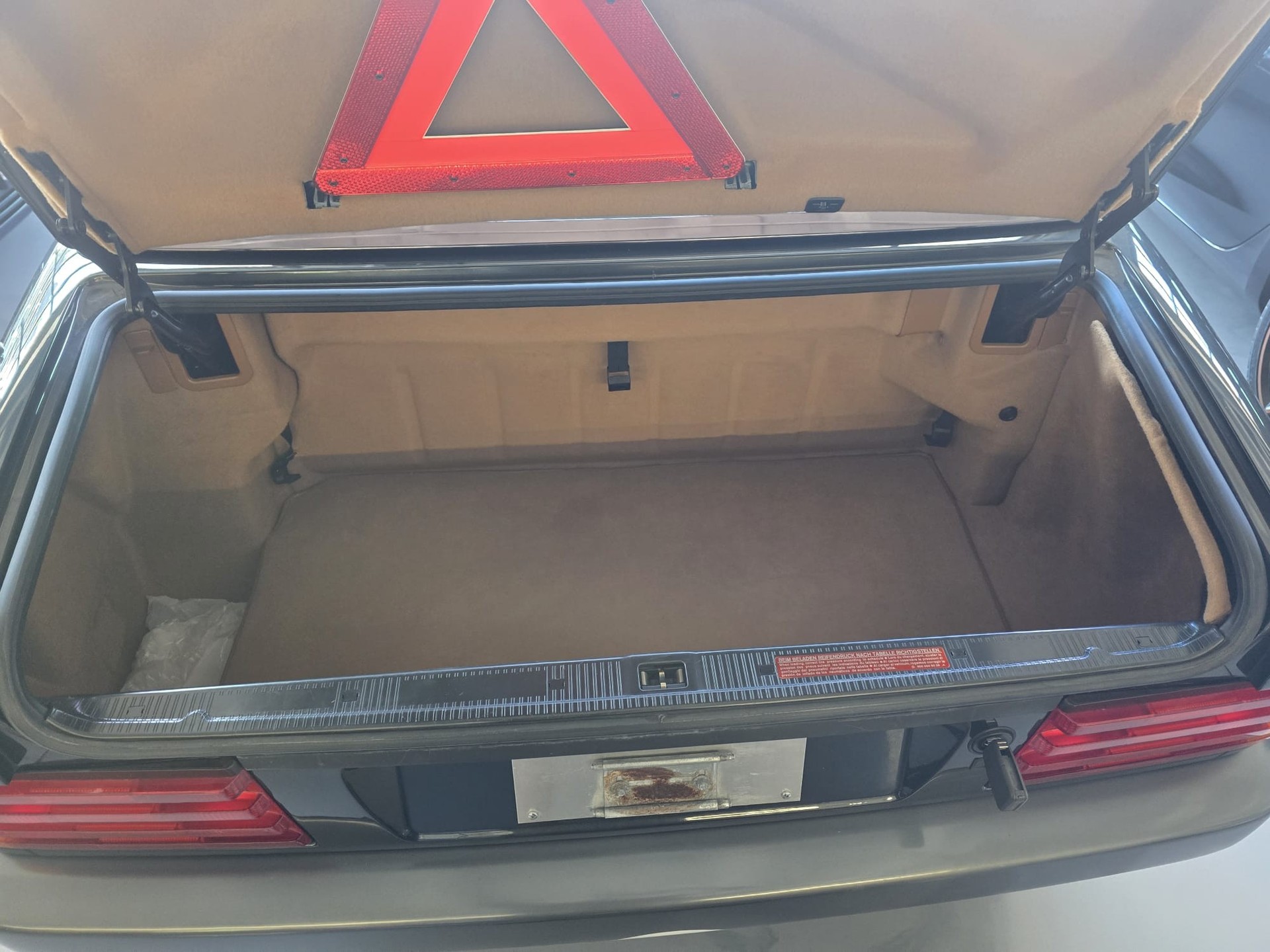 MERCEDES-BENZ SL 600 Automatic *CH-Veteranenfahrzeug*1. Hand*Sehr gepflegt*-image-17