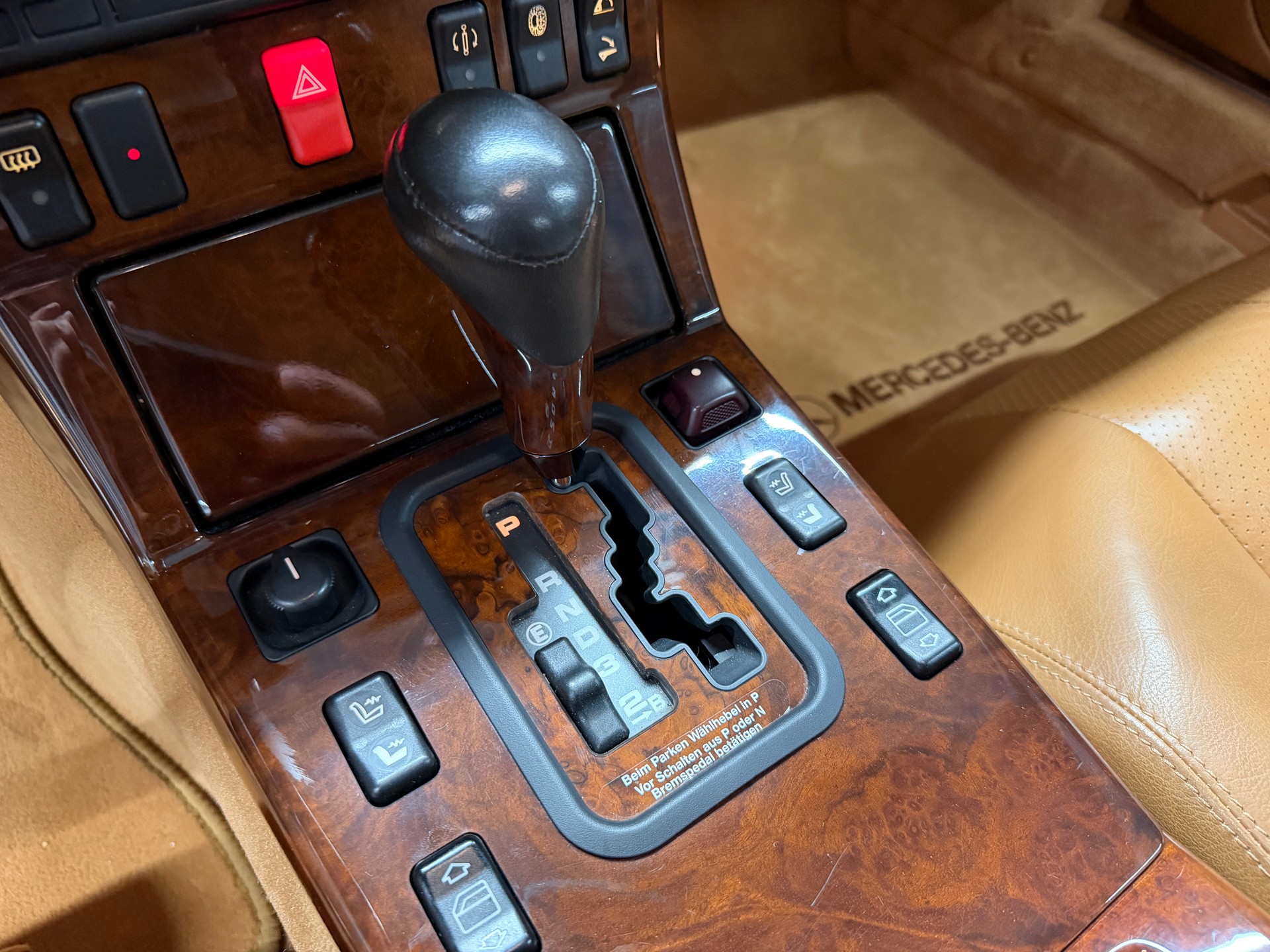 MERCEDES-BENZ SL 600 Automatic *CH-Veteranenfahrzeug*1. Hand*Sehr gepflegt*-image-10