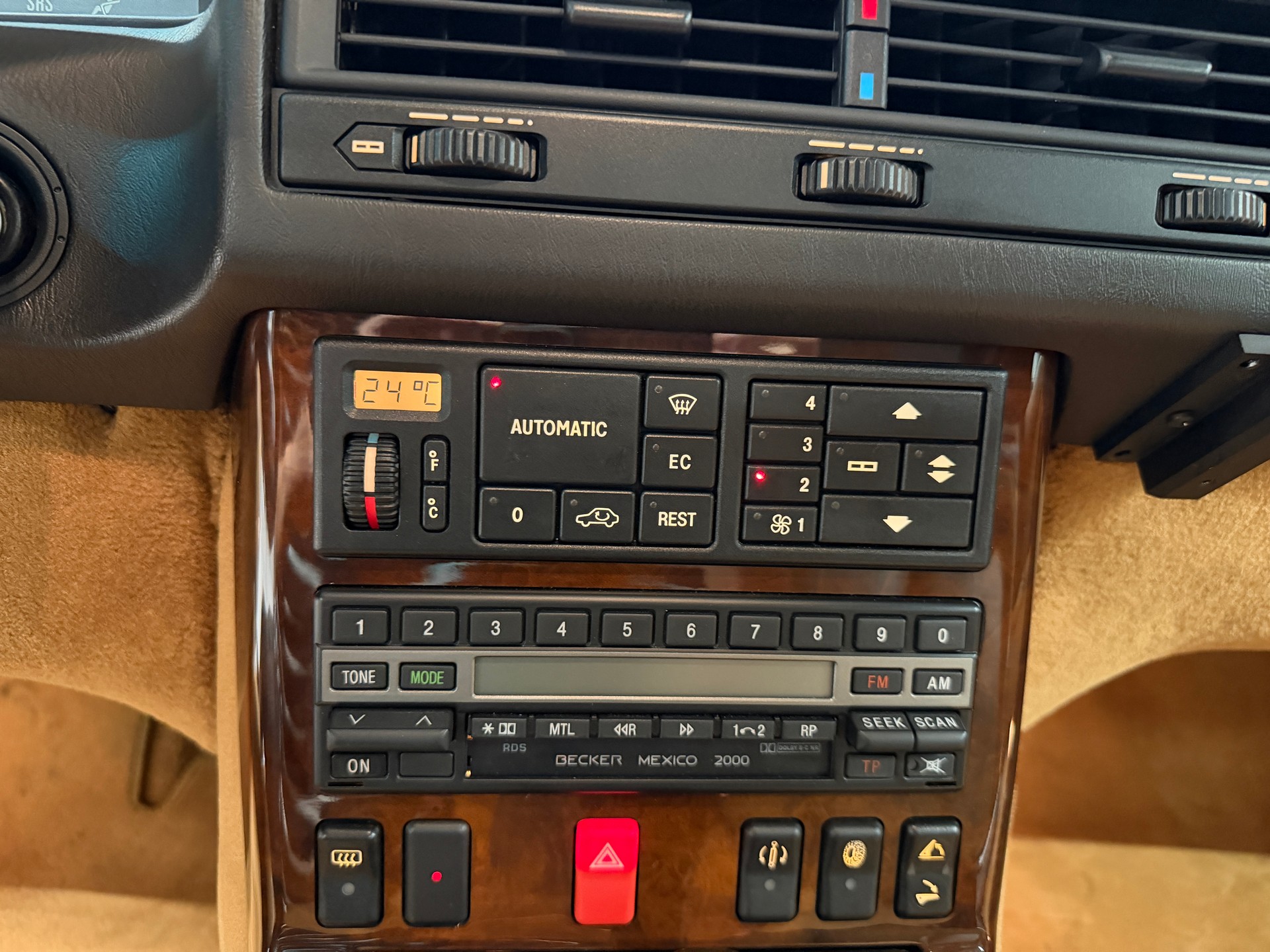 MERCEDES-BENZ SL 600 Automatic *CH-Veteranenfahrzeug*1. Hand*Sehr gepflegt*-image-9
