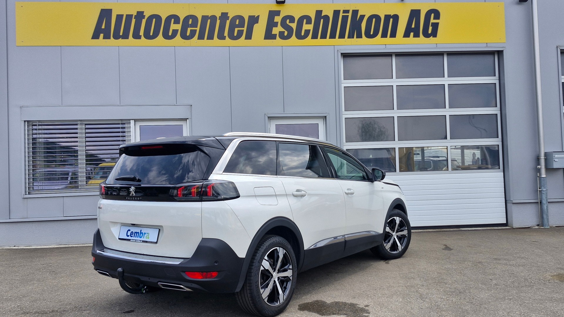 PEUGEOT 5008 1.5 BlueHDi GT-showroom-element-3