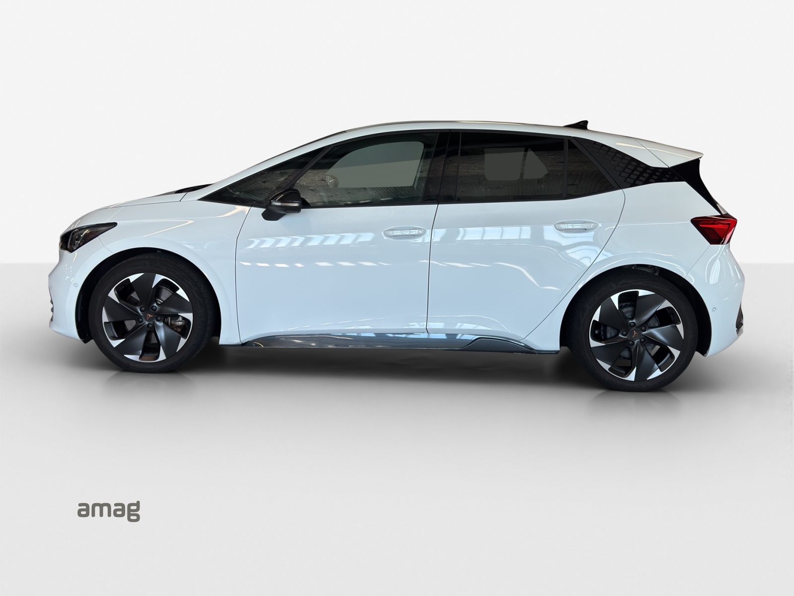 CUPRA Born 77 kWh e-Boost-showroom-element-2