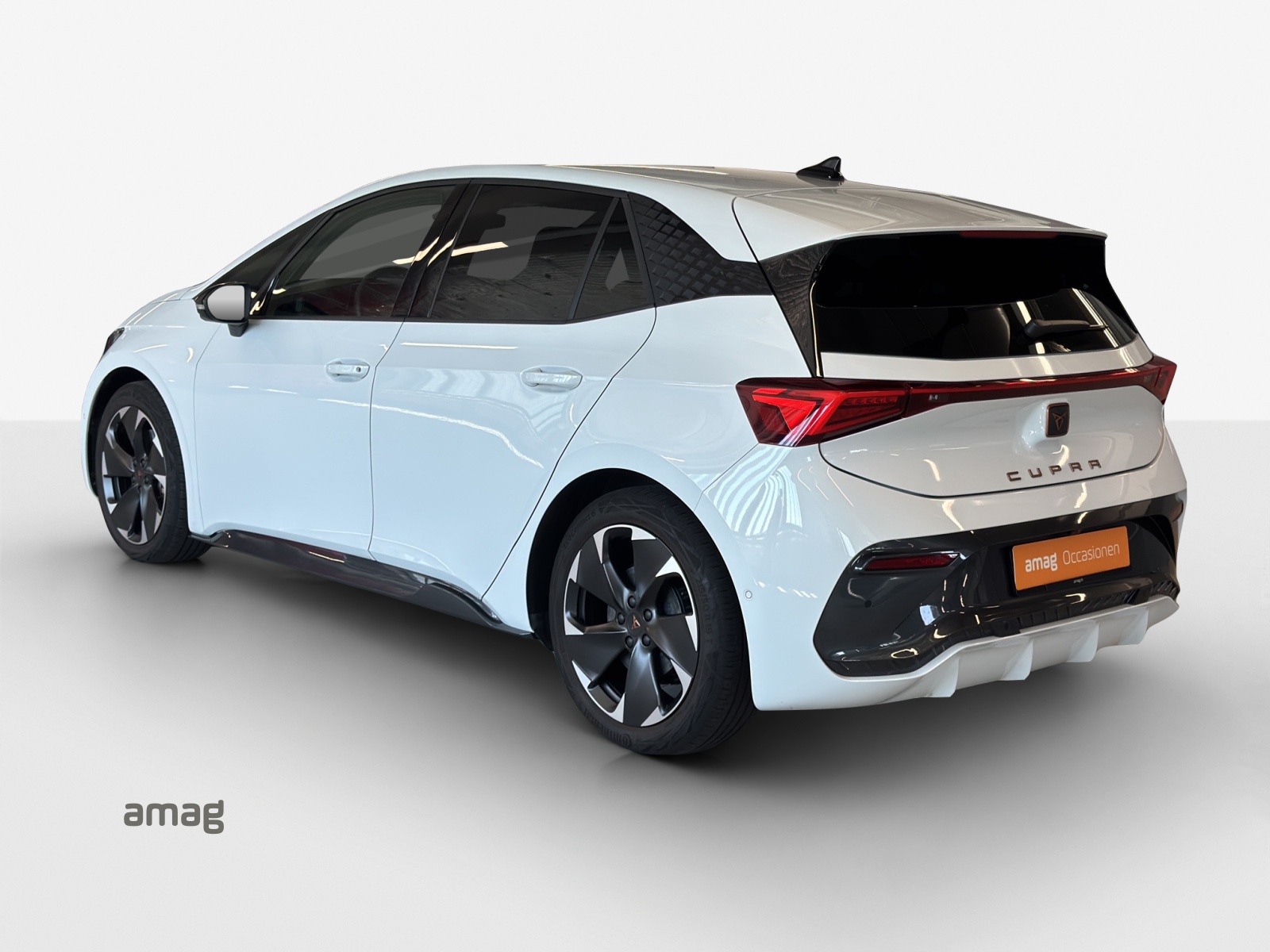 CUPRA Born 77 kWh e-Boost-showroom-element-3
