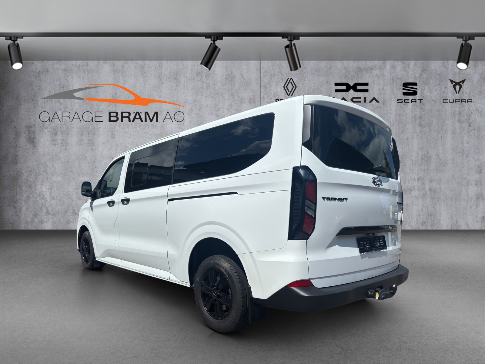 FORD Transit Custom 320 L2H1 Aut. AWD Active-showroom-element-3