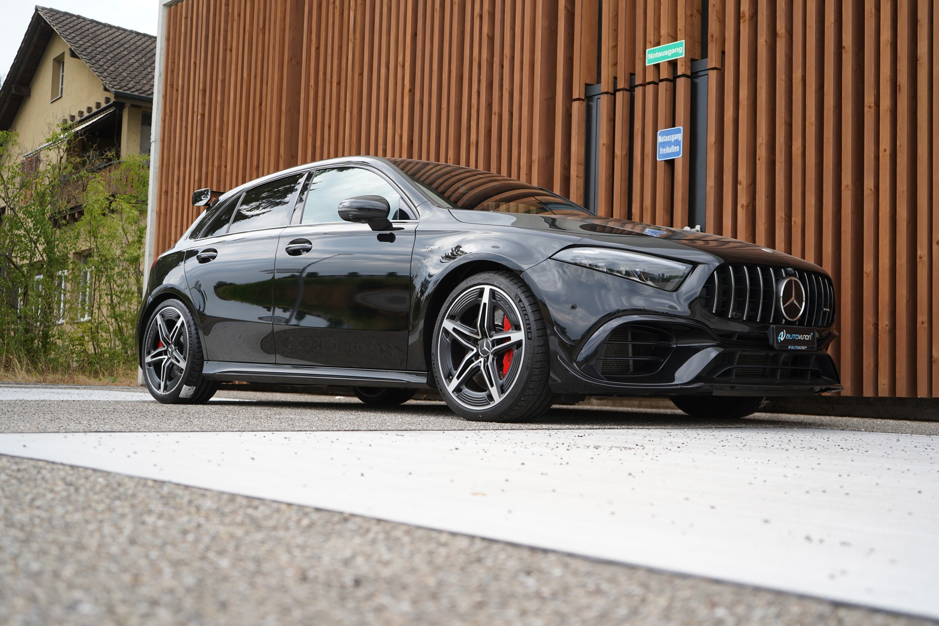 MERCEDES-BENZ A 45 S AMG 4MATIC+ SPEEDSHIFT AERO BLACK l 421 PS-image-7